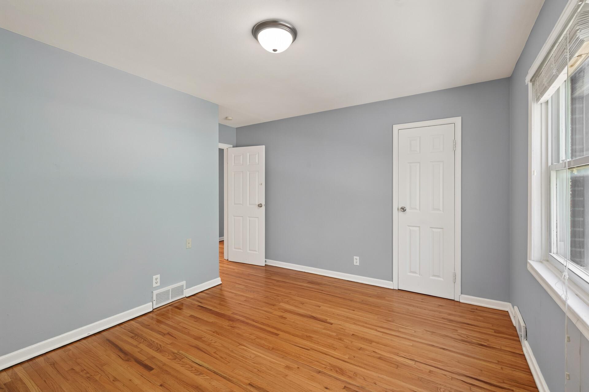 View of Residential at 994 Cleveland Avenue, Saint Paul MN 55116, Saint Paul (14 of 25) - Mike Wilen | Minnesota Team Real Estate