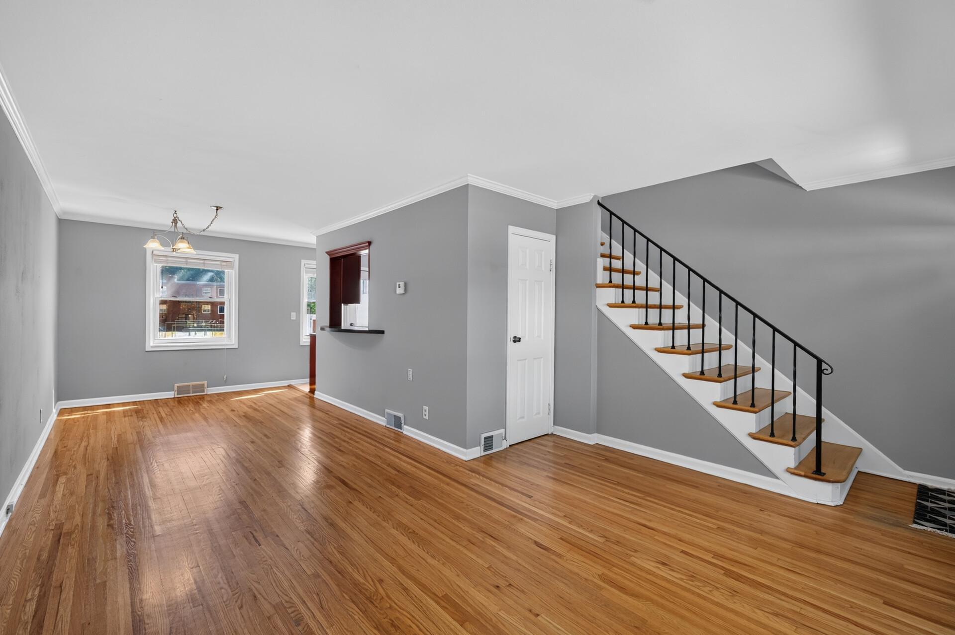 View of Residential at 994 Cleveland Avenue, Saint Paul MN 55116, Saint Paul (7 of 25) - Mike Wilen | Minnesota Team Real Estate
