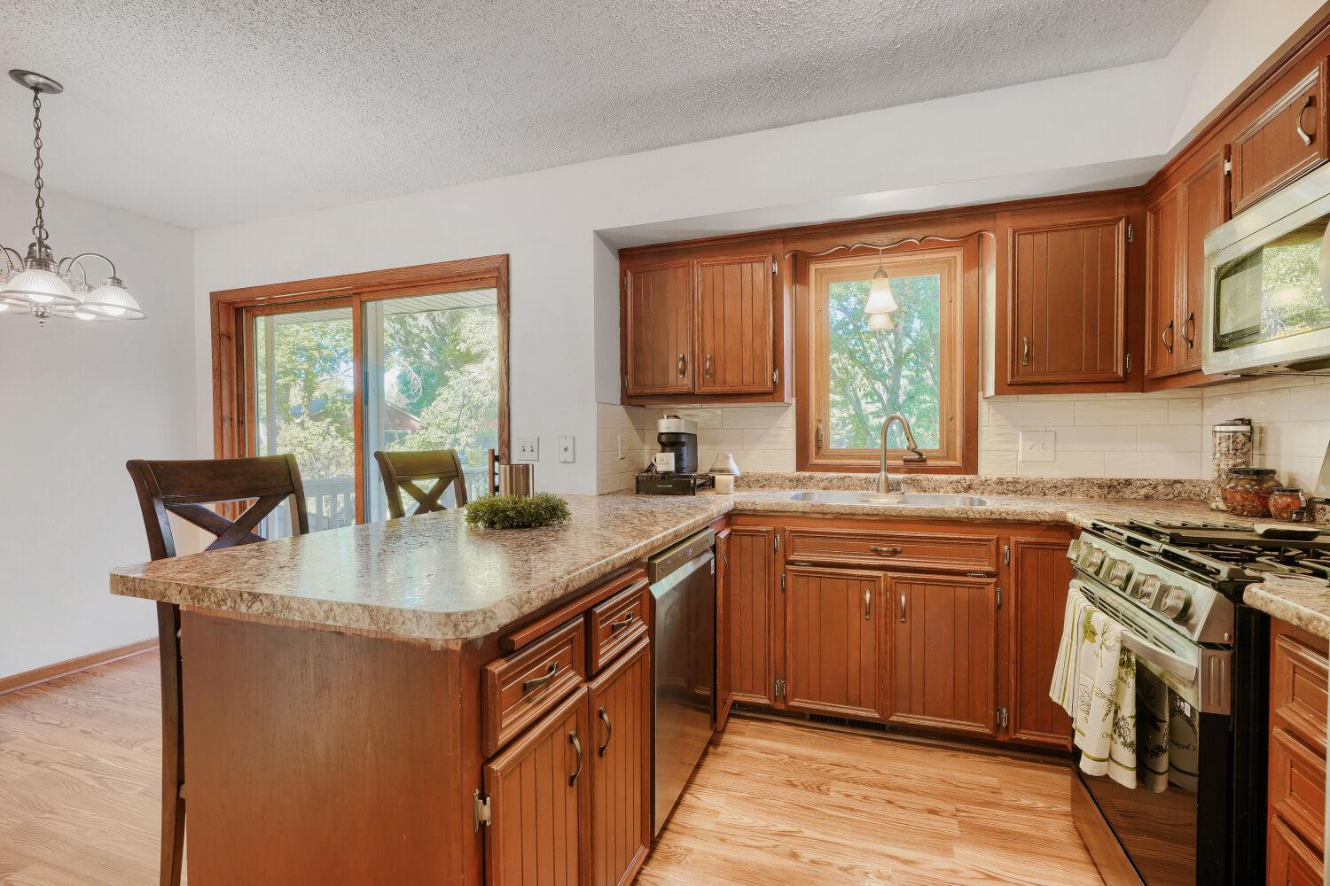 View of Residential at 16820 Honeysuckle Lane, Eden Prairie MN 55346, Eden Prairie (6 of 16) - Mike Wilen | Minnesota Team Real Estate
