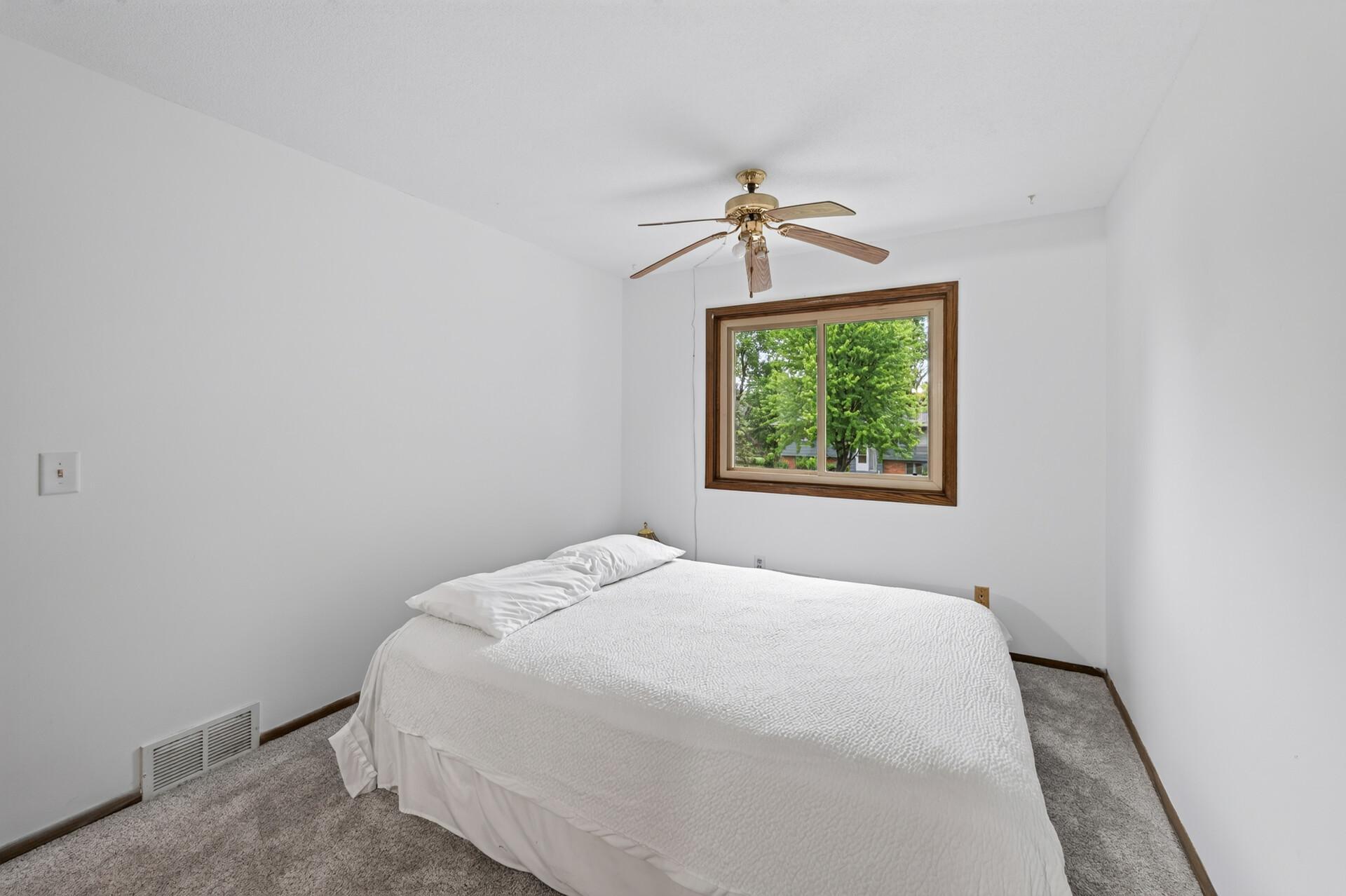 View of Residential at 6025 79th Avenue, Brooklyn Park MN 55443, Brooklyn Park (24 of 46) - Mike Wilen | Minnesota Team Real Estate