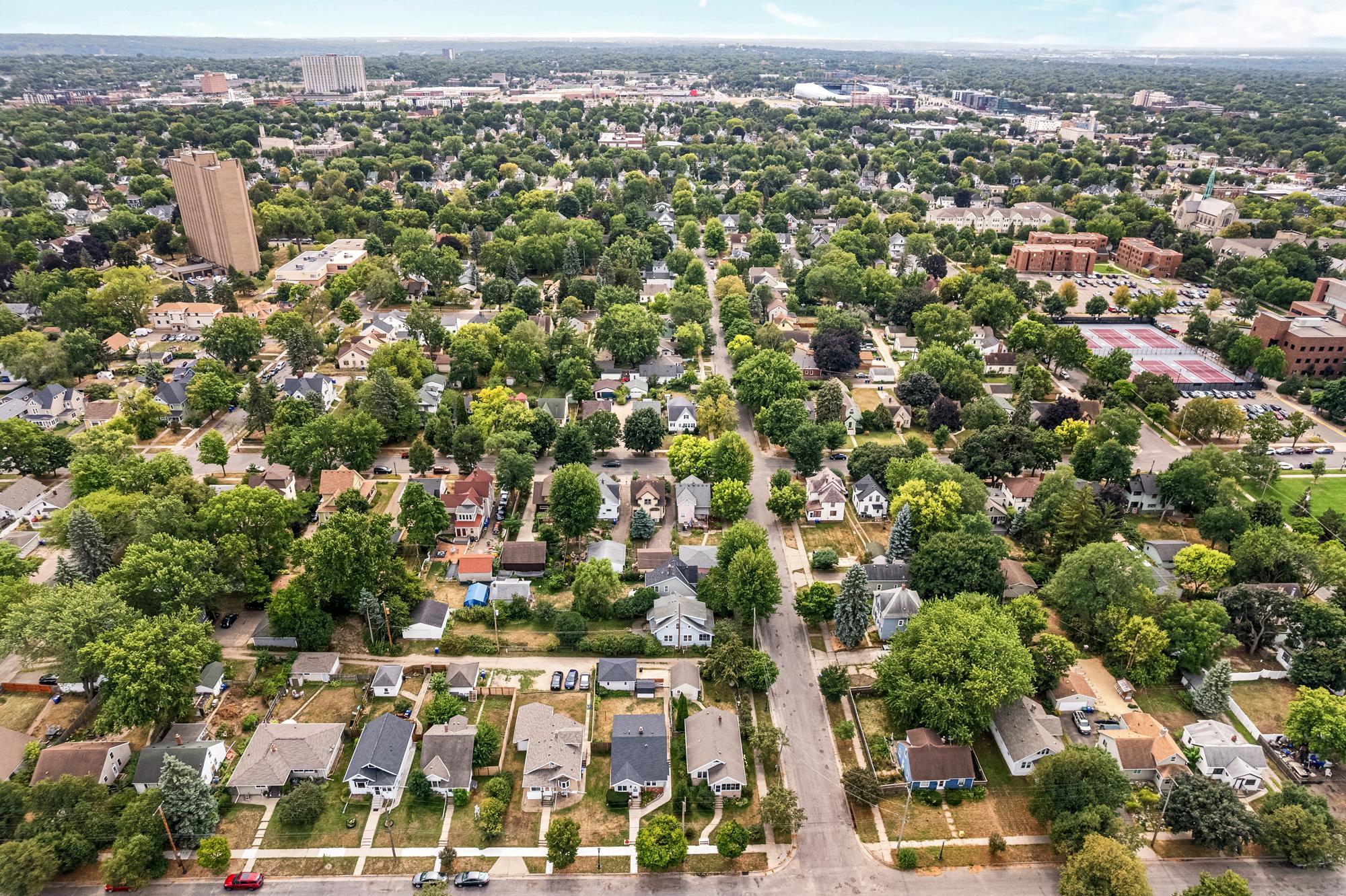 View of Residential at 1420 Taylor Avenue, Saint Paul MN 55104, Saint Paul (28 of 32) - Mike Wilen | Minnesota Team Real Estate