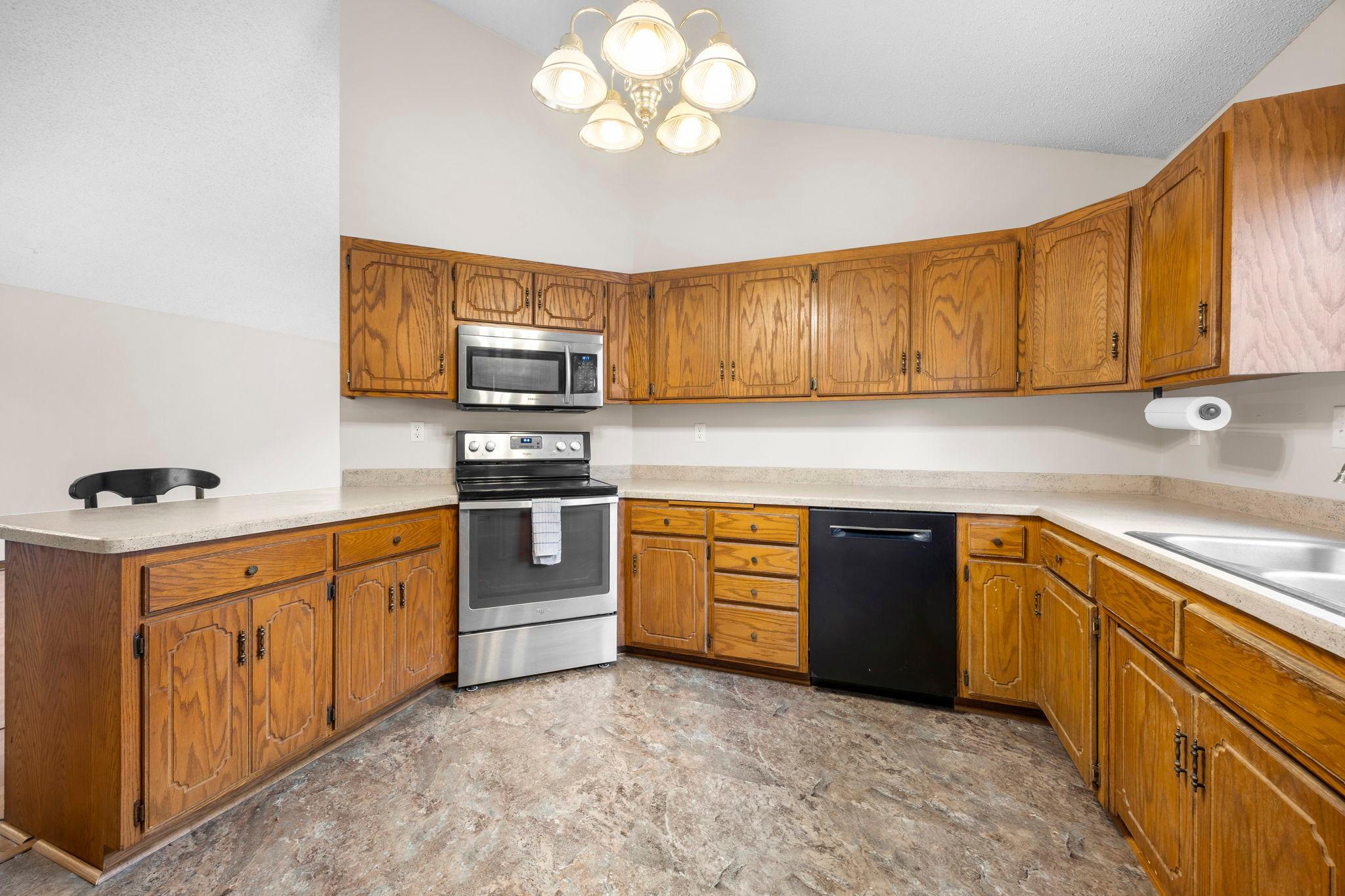 View of Residential at 737 6th Avenue, New Brighton MN 55112, New Brighton (52 of 116) - Mike Wilen | Minnesota Team Real Estate