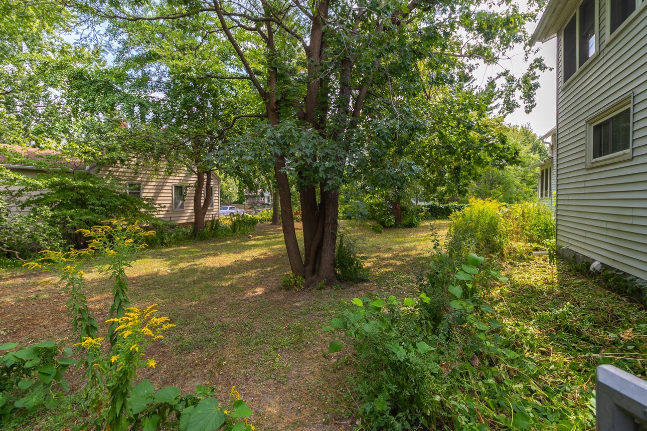 View of Residential Income at 823 Englewood Avenue, Saint Paul MN 55104, Saint Paul (23 of 32) - Mike Wilen | Minnesota Team Real Estate