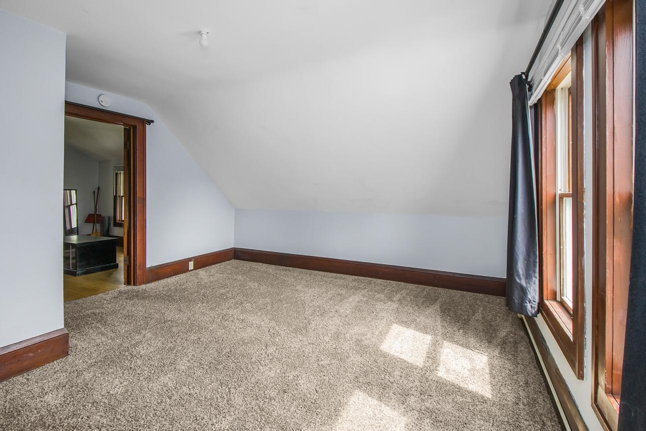 View of Residential Income at 823 Englewood Avenue, Saint Paul MN 55104, Saint Paul (6 of 32) - Mike Wilen | Minnesota Team Real Estate
