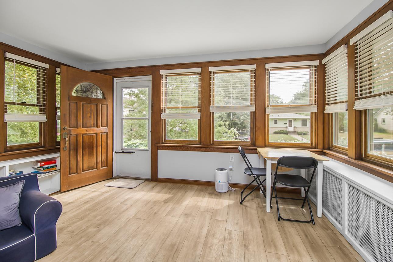 View of Residential Income at 823 Englewood Avenue, Saint Paul MN 55104, Saint Paul (15 of 32) - Mike Wilen | Minnesota Team Real Estate