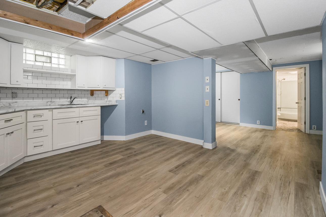 View of Residential Income at 823 Englewood Avenue, Saint Paul MN 55104, Saint Paul (29 of 32) - Mike Wilen | Minnesota Team Real Estate