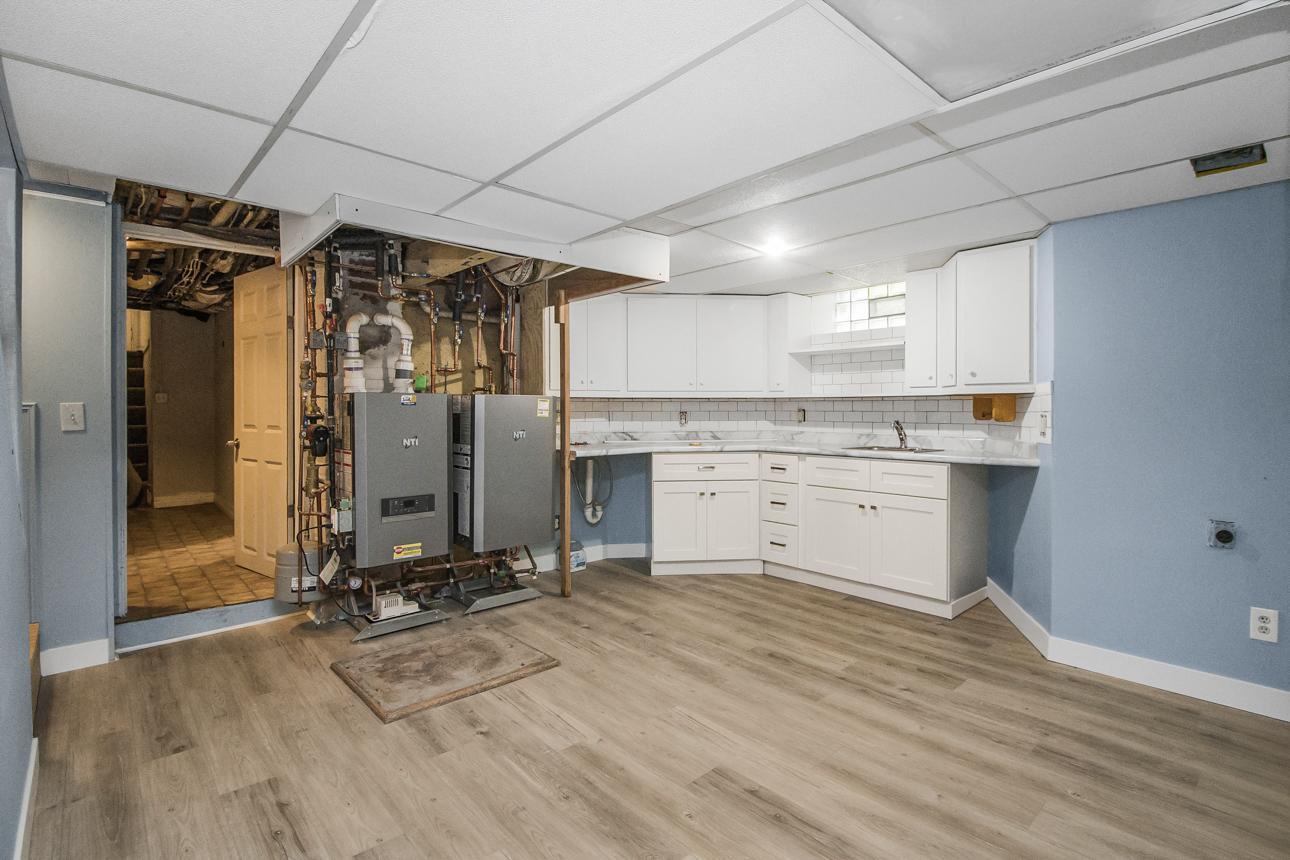 View of Residential Income at 823 Englewood Avenue, Saint Paul MN 55104, Saint Paul (28 of 32) - Mike Wilen | Minnesota Team Real Estate