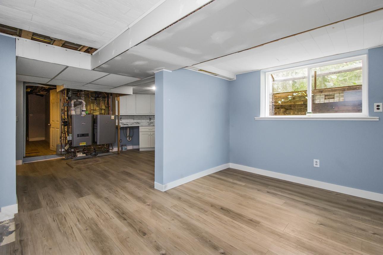 View of Residential Income at 823 Englewood Avenue, Saint Paul MN 55104, Saint Paul (21 of 32) - Mike Wilen | Minnesota Team Real Estate