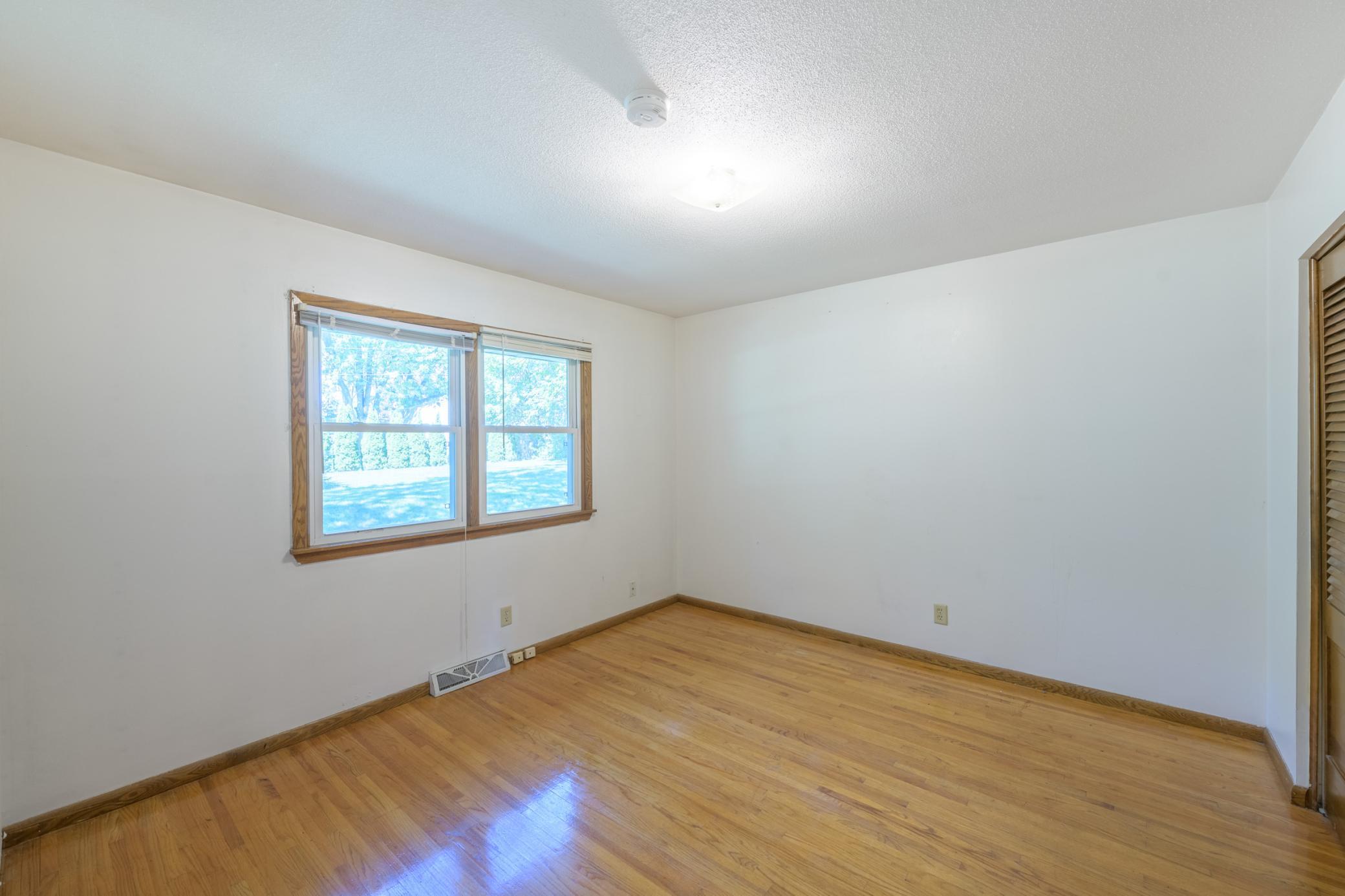 View of Residential Income at 9522 Pleasant Avenue, Bloomington MN 55420, Bloomington (23 of 42) - Mike Wilen | Minnesota Team Real Estate