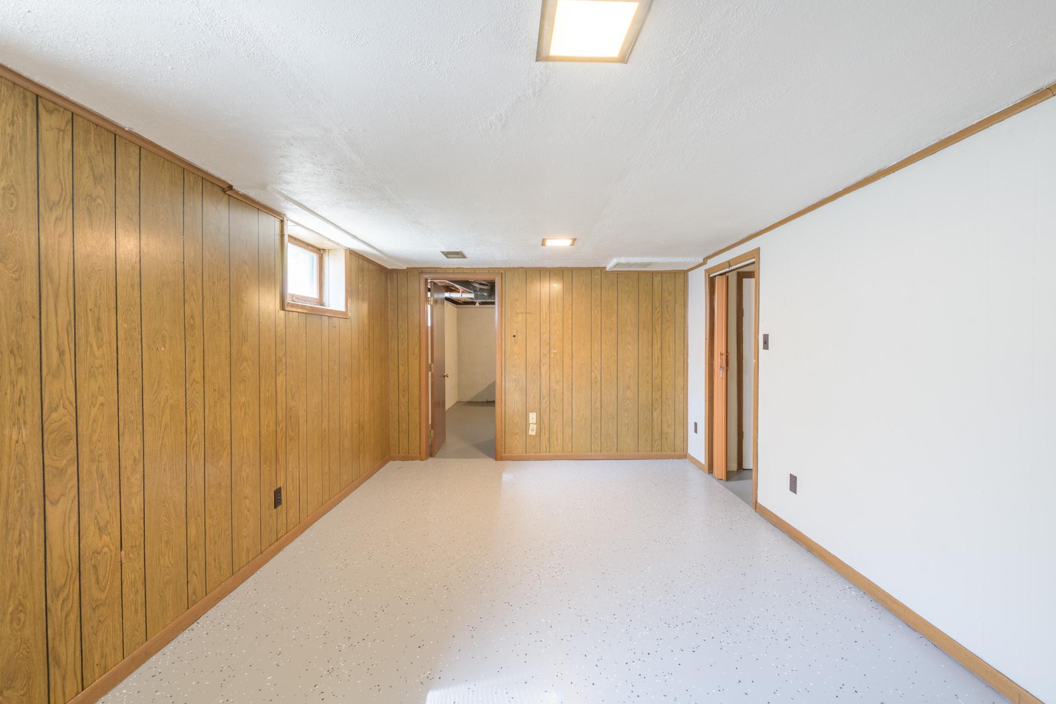 View of Residential Income at 9522 Pleasant Avenue, Bloomington MN 55420, Bloomington (32 of 42) - Mike Wilen | Minnesota Team Real Estate