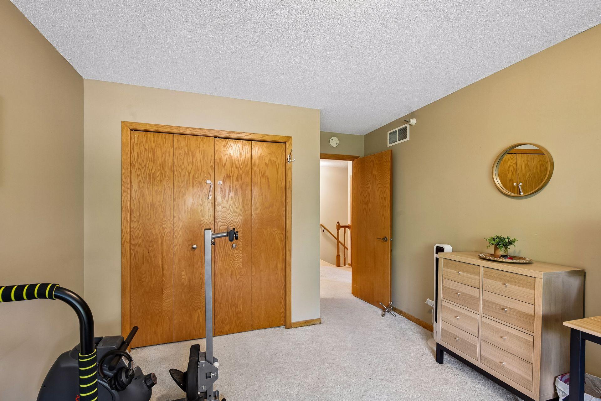 View of Residential at 18119 Settlers Way, Eden Prairie MN 55347, Eden Prairie (22 of 28) - Mike Wilen | Minnesota Team Real Estate