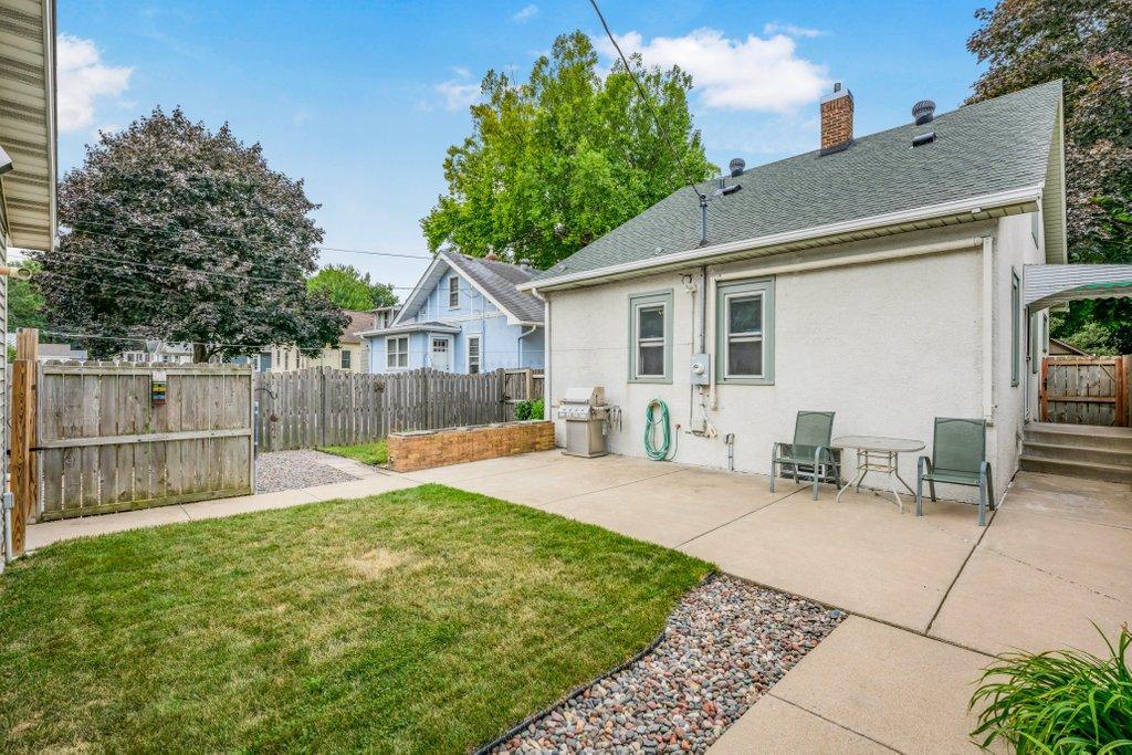 View of Residential at 2747 Garfield Street, Minneapolis MN 55418, Minneapolis (38 of 47) - Mike Wilen | Minnesota Team Real Estate