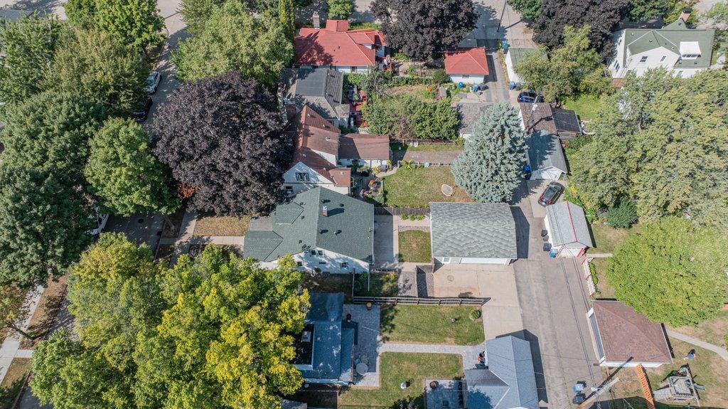 View of Residential at 2747 Garfield Street, Minneapolis MN 55418, Minneapolis (41 of 47) - Mike Wilen | Minnesota Team Real Estate