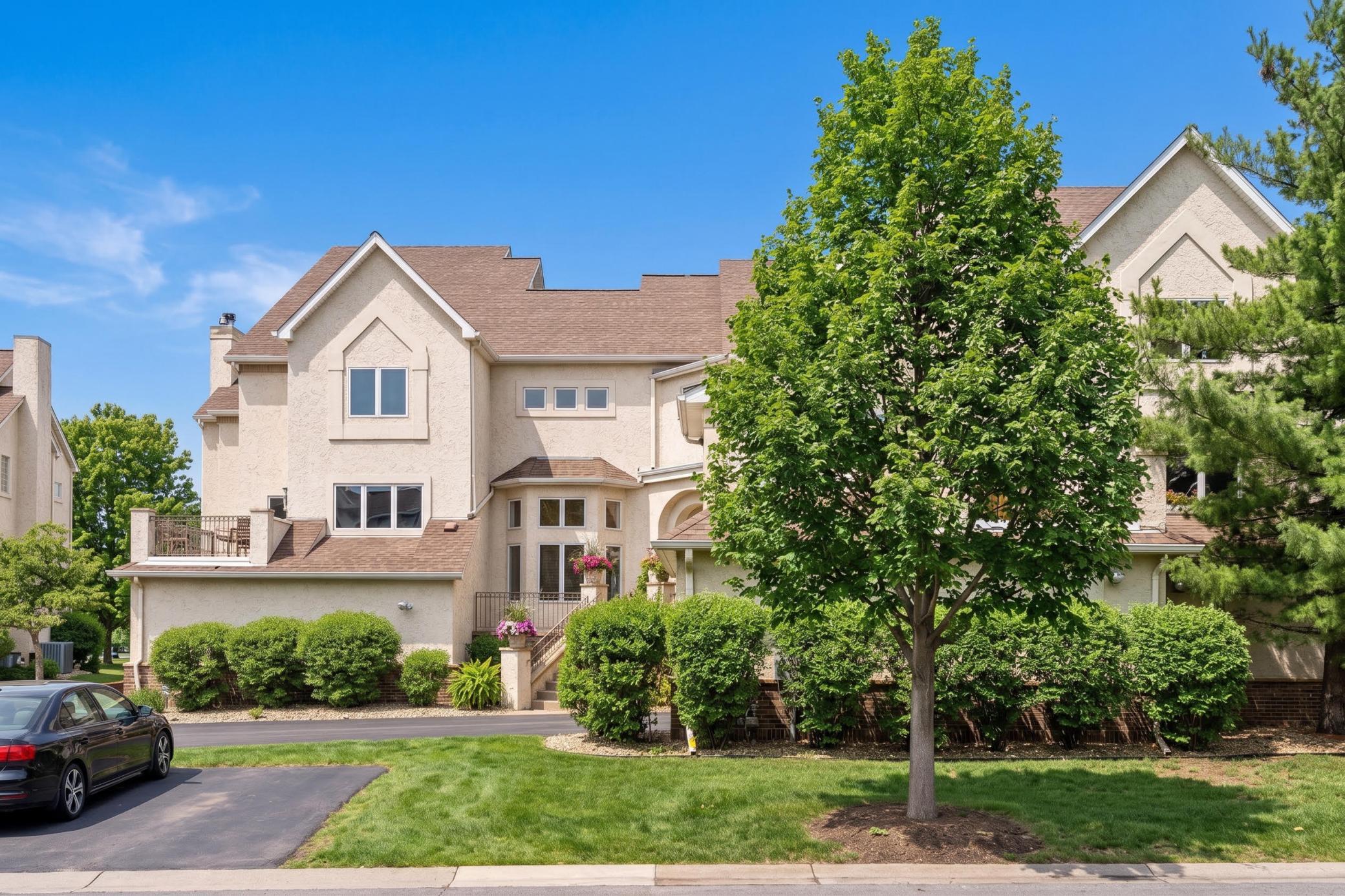 View of Residential at 406 River Street, Minneapolis MN 55401, Minneapolis (57 of 65) - Mike Wilen | Minnesota Team Real Estate