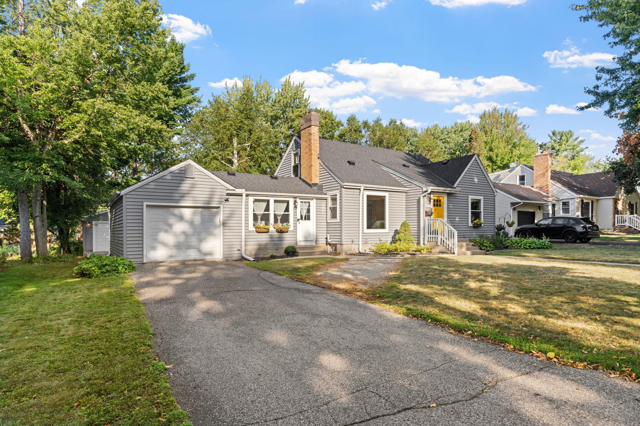 View of Residential at 6732 3rd Avenue, Richfield MN 55423, Richfield (6 of 21) - Mike Wilen | Minnesota Team Real Estate