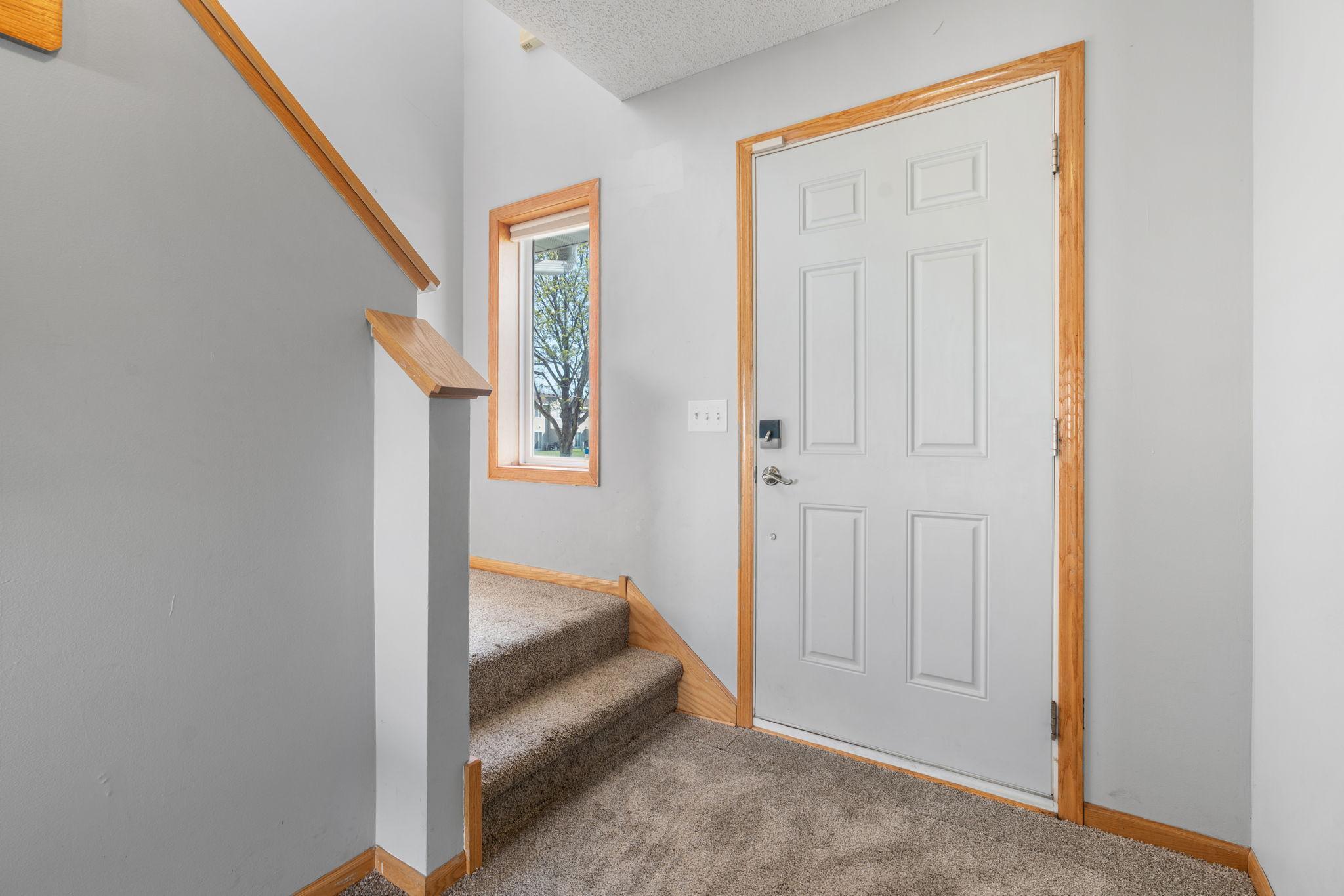 View of Residential at 4052 Blakewood Drive, Shakopee MN 55379, Shakopee (6 of 37) - Mike Wilen | Minnesota Team Real Estate