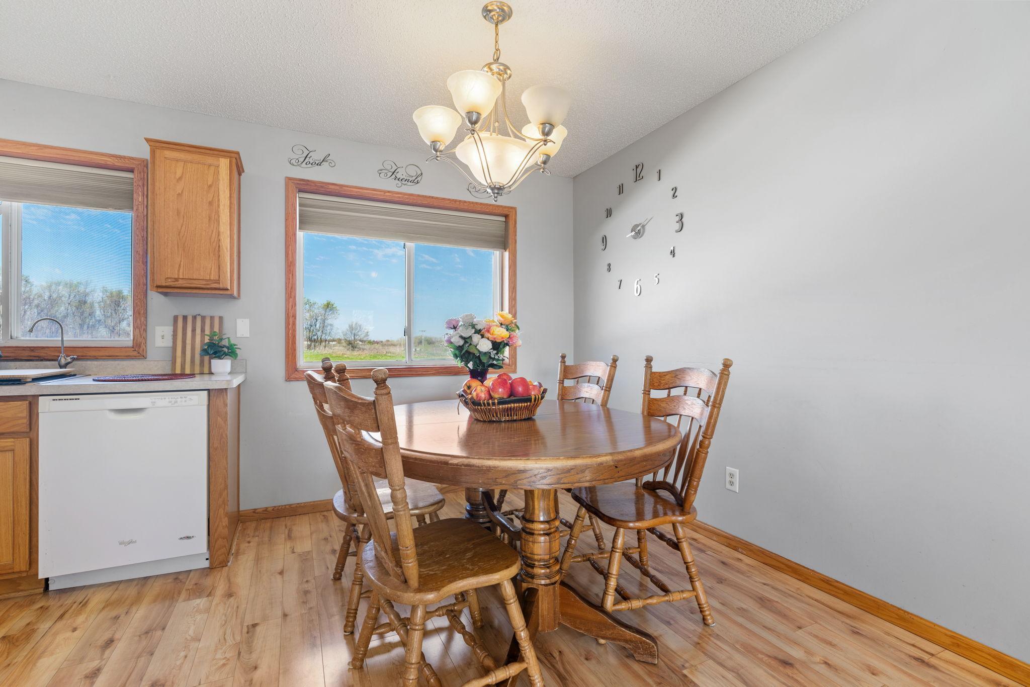 View of Residential at 4052 Blakewood Drive, Shakopee MN 55379, Shakopee (9 of 37) - Mike Wilen | Minnesota Team Real Estate