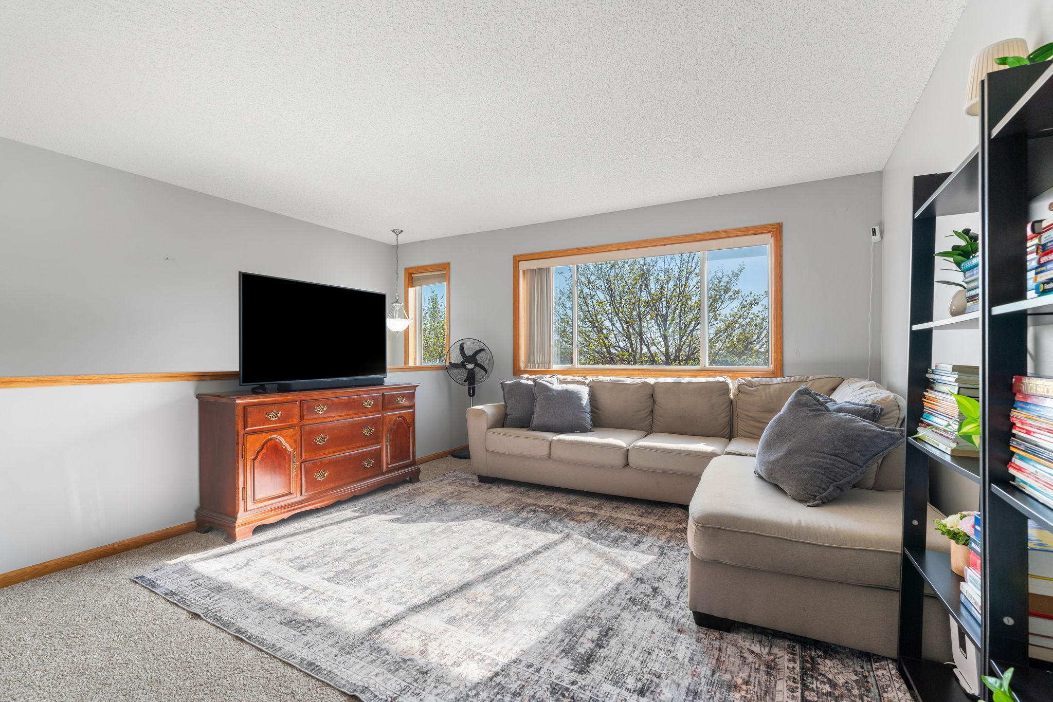 View of Residential at 4052 Blakewood Drive, Shakopee MN 55379, Shakopee (15 of 37) - Mike Wilen | Minnesota Team Real Estate