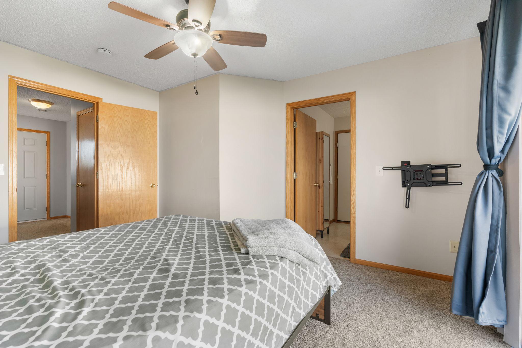 View of Residential at 4052 Blakewood Drive, Shakopee MN 55379, Shakopee (26 of 37) - Mike Wilen | Minnesota Team Real Estate