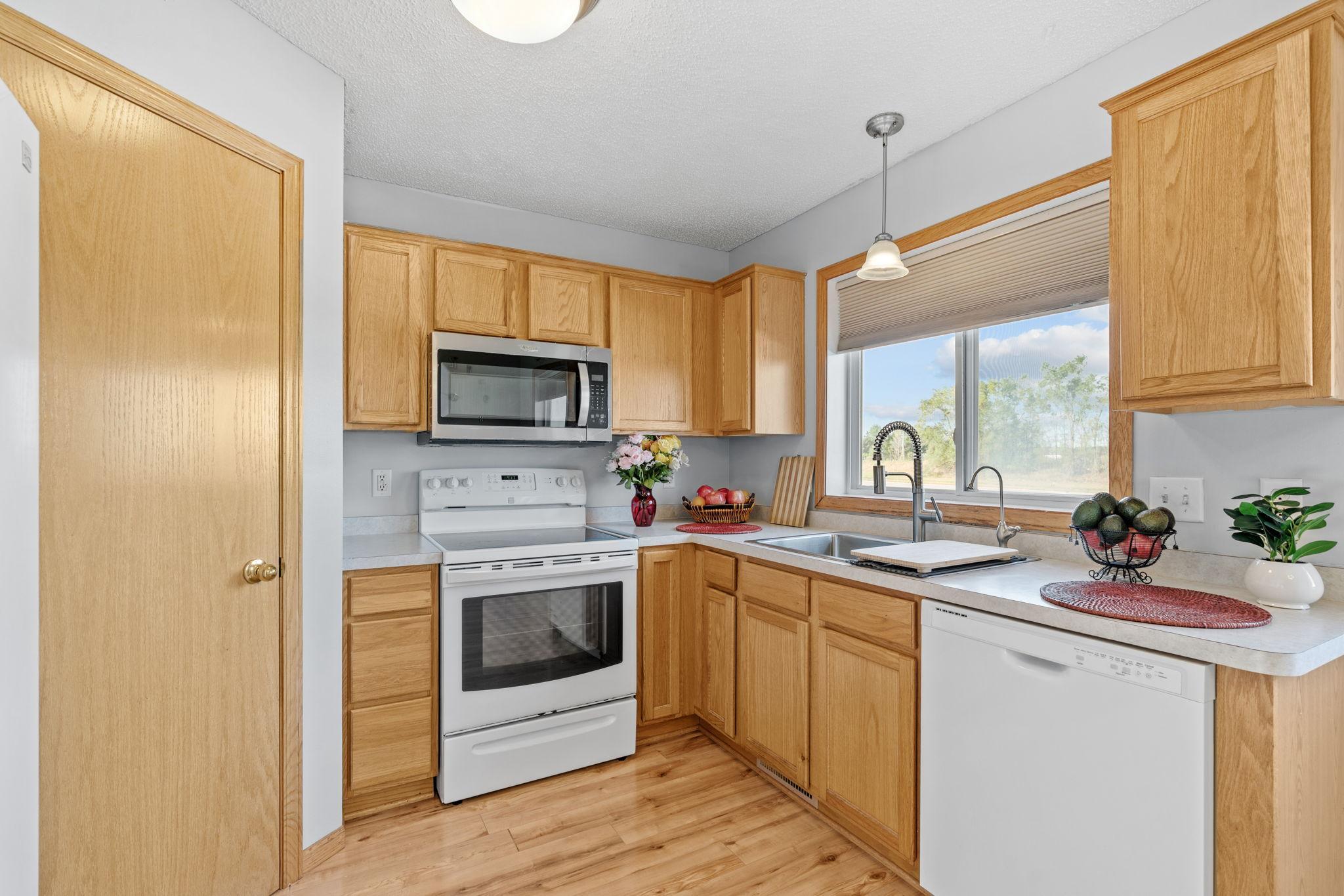 View of Residential at 4052 Blakewood Drive, Shakopee MN 55379, Shakopee (18 of 71) - Mike Wilen | Minnesota Team Real Estate