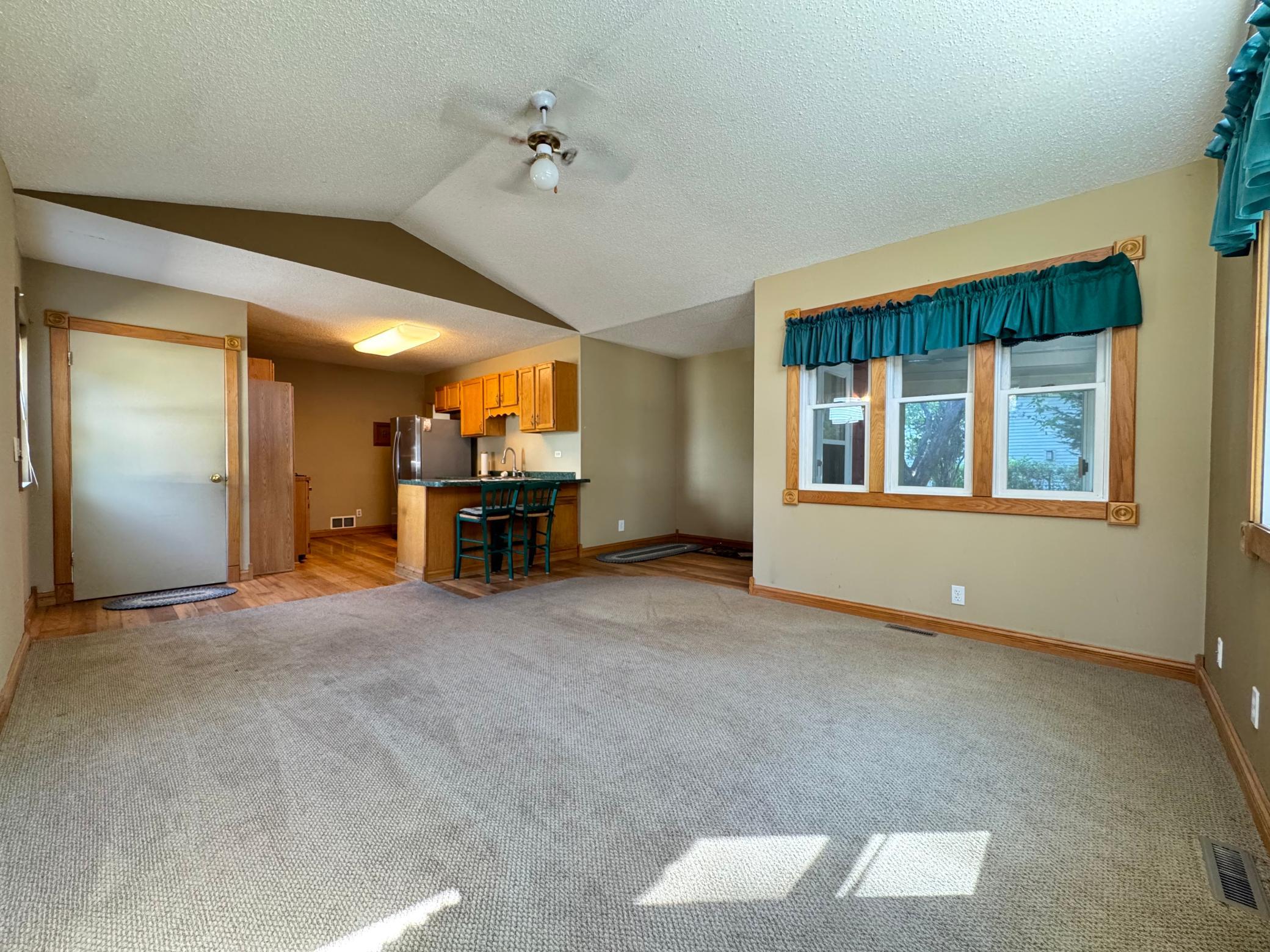 View of Residential at 830 Sandhurst Drive, Roseville MN 55113, Roseville (11 of 34) - Mike Wilen | Minnesota Team Real Estate