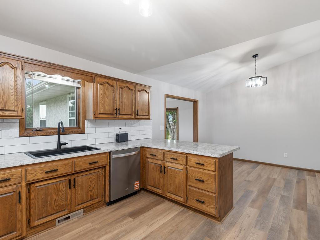 View of Residential at 11826 Larabee Circle, Albertville MN 55301, Albertville (10 of 45) - Mike Wilen | Minnesota Team Real Estate