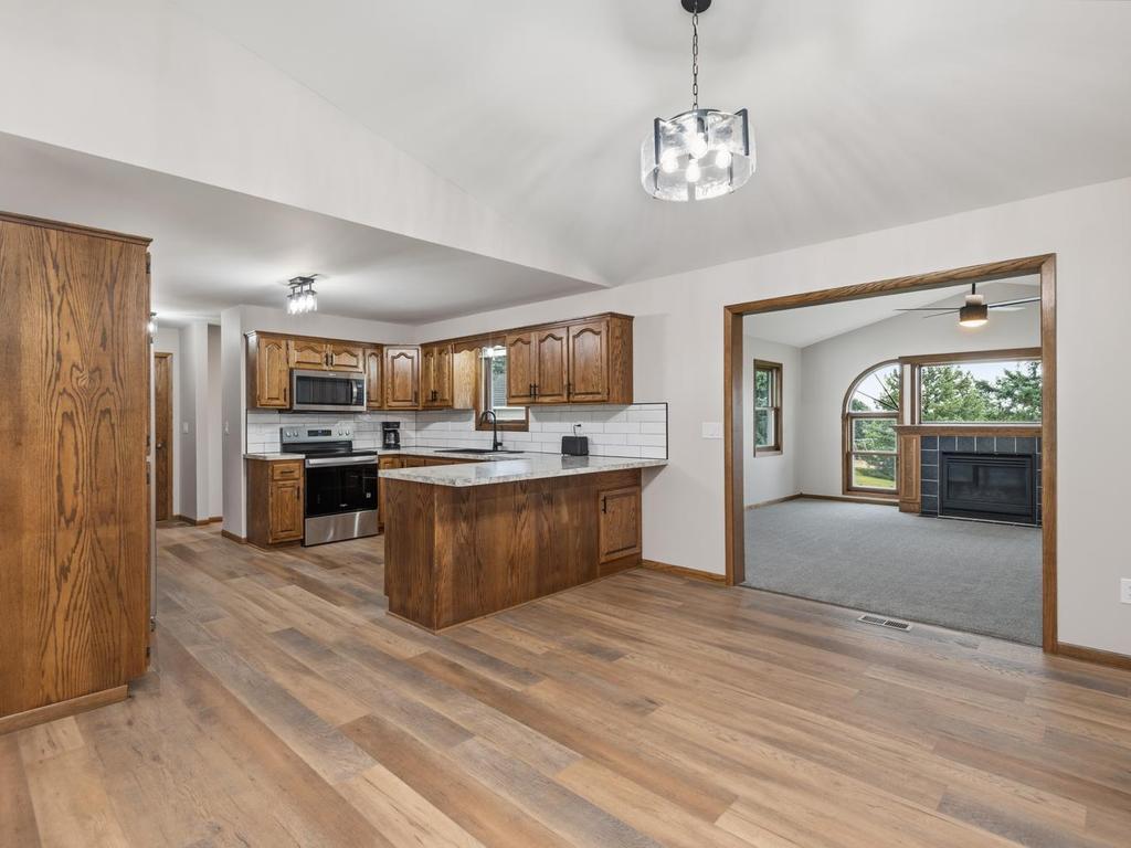 View of Residential at 11826 Larabee Circle, Albertville MN 55301, Albertville (14 of 45) - Mike Wilen | Minnesota Team Real Estate