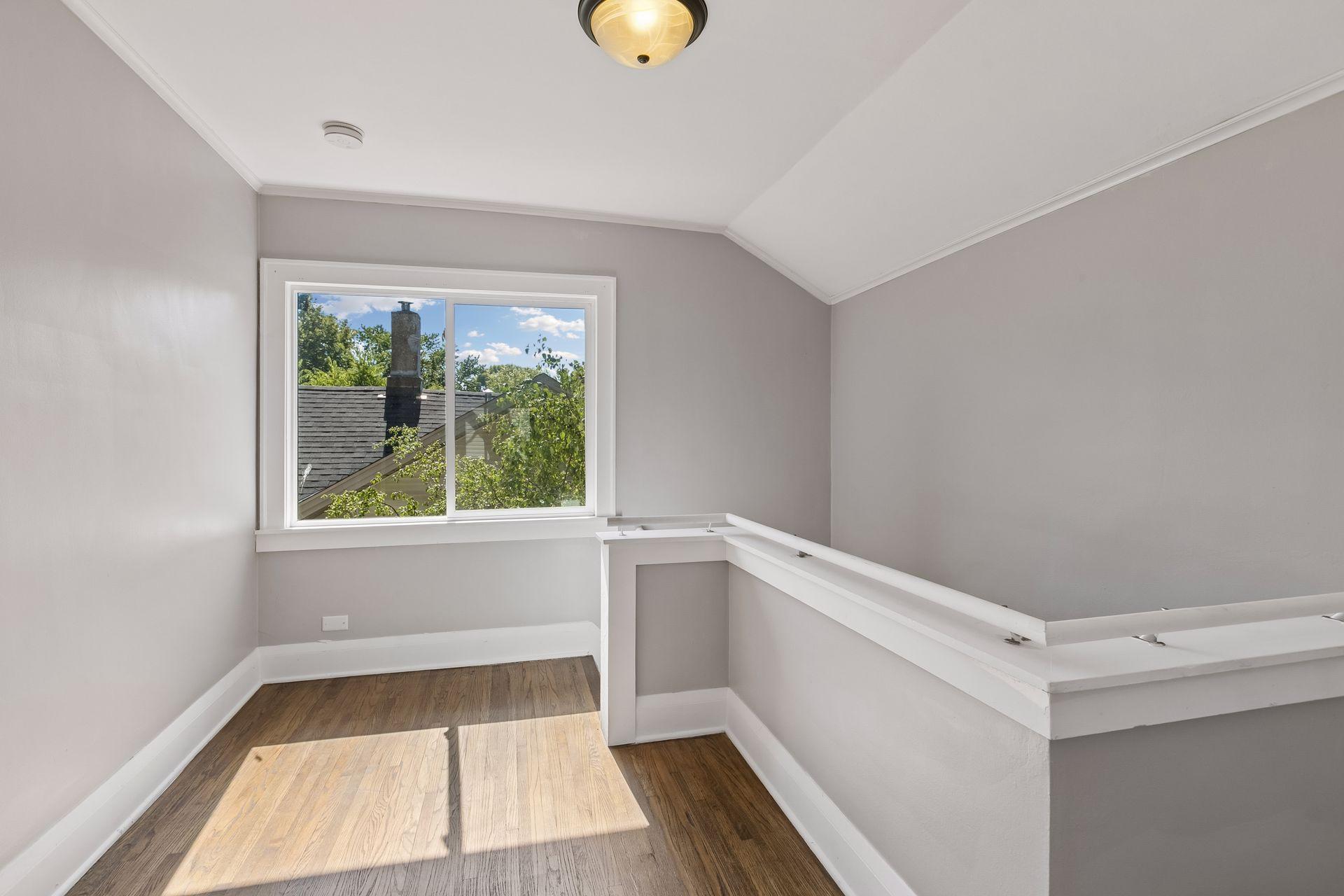 View of Residential at 2323 Ilion Avenue, Minneapolis MN 55411, Minneapolis (16 of 34) - Mike Wilen | Minnesota Team Real Estate