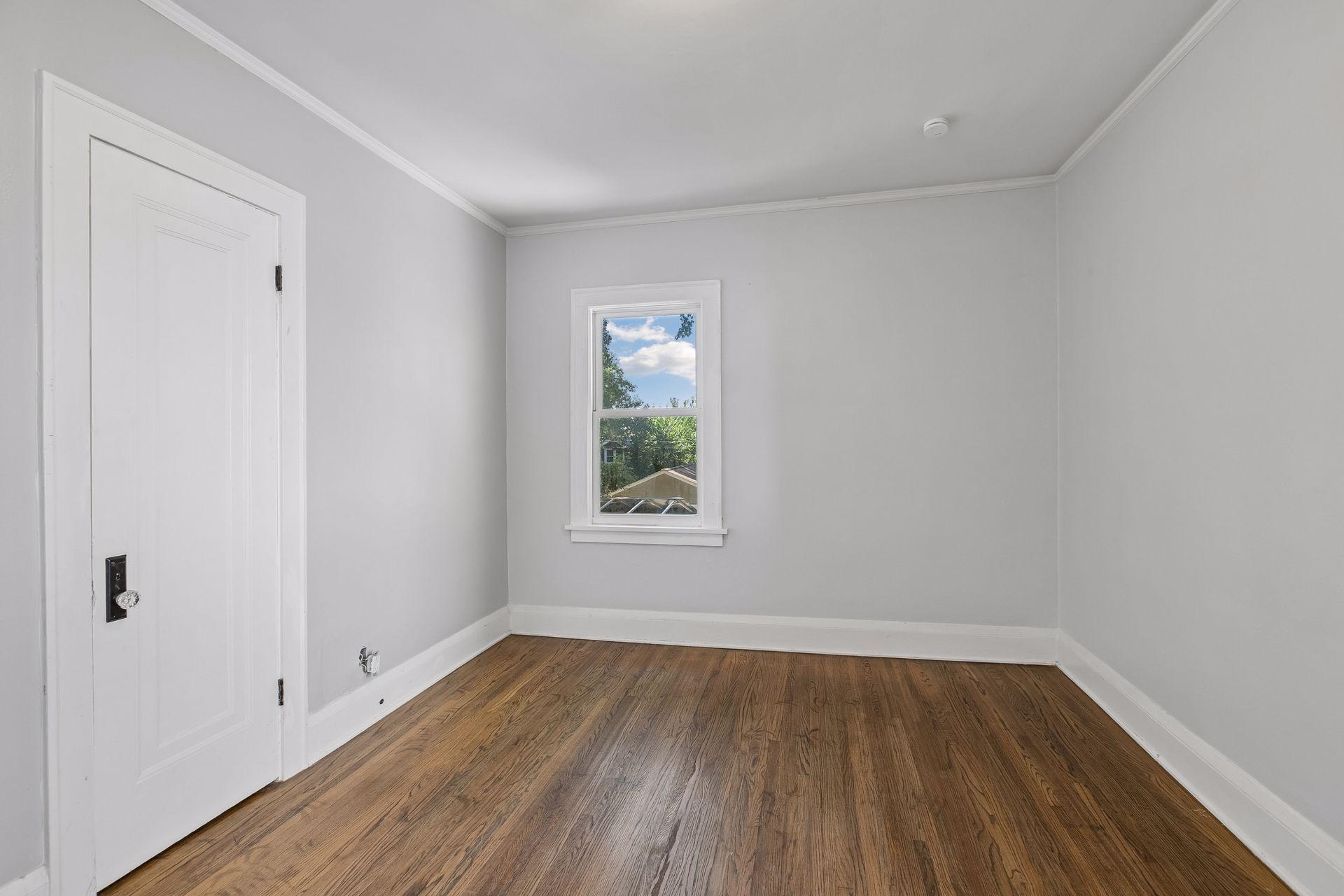 View of Residential at 2323 Ilion Avenue, Minneapolis MN 55411, Minneapolis (13 of 34) - Mike Wilen | Minnesota Team Real Estate
