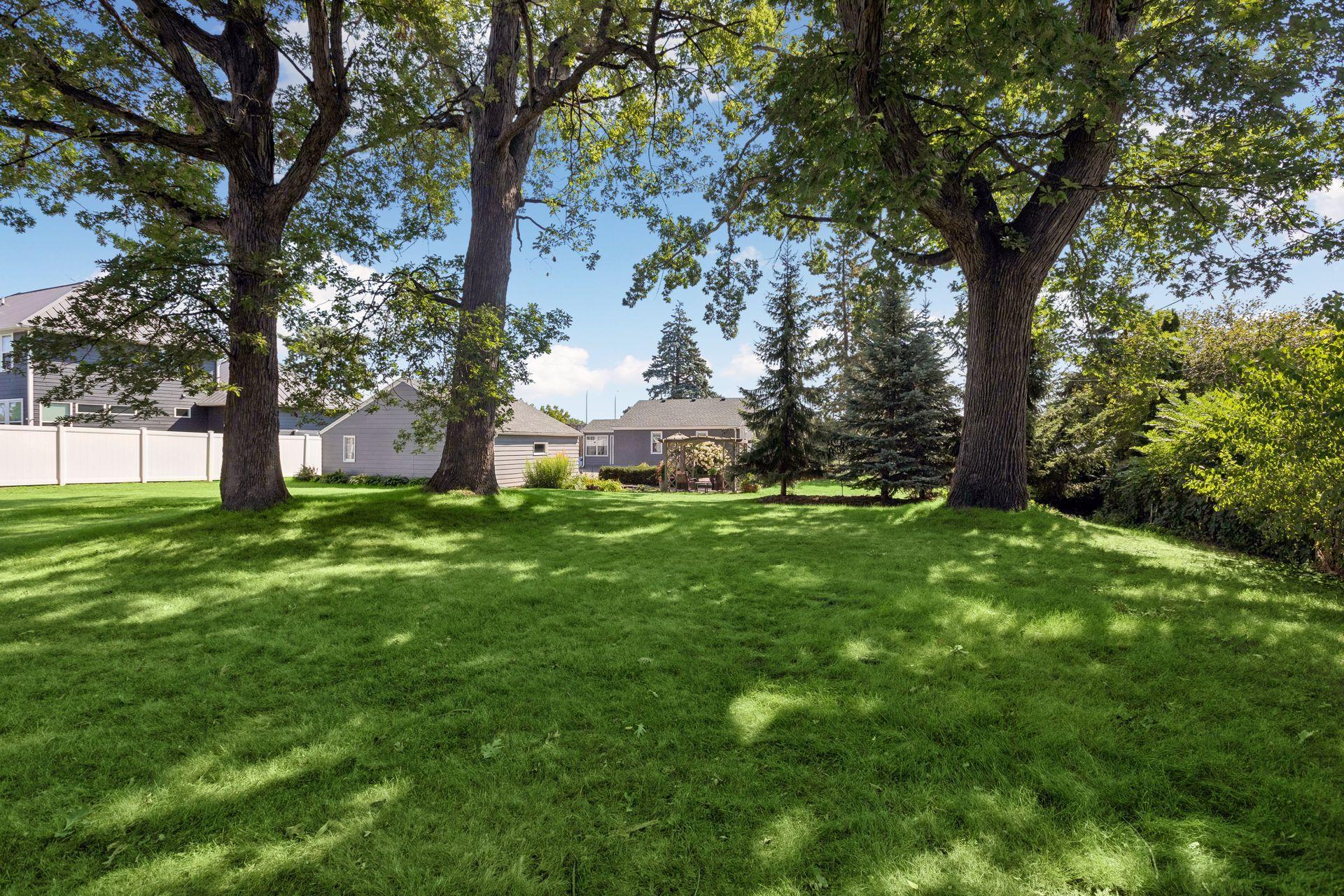 View of Residential at 425 Turners Crossroad, Golden Valley MN 55422, Golden Valley (7 of 37) - Mike Wilen | Minnesota Team Real Estate