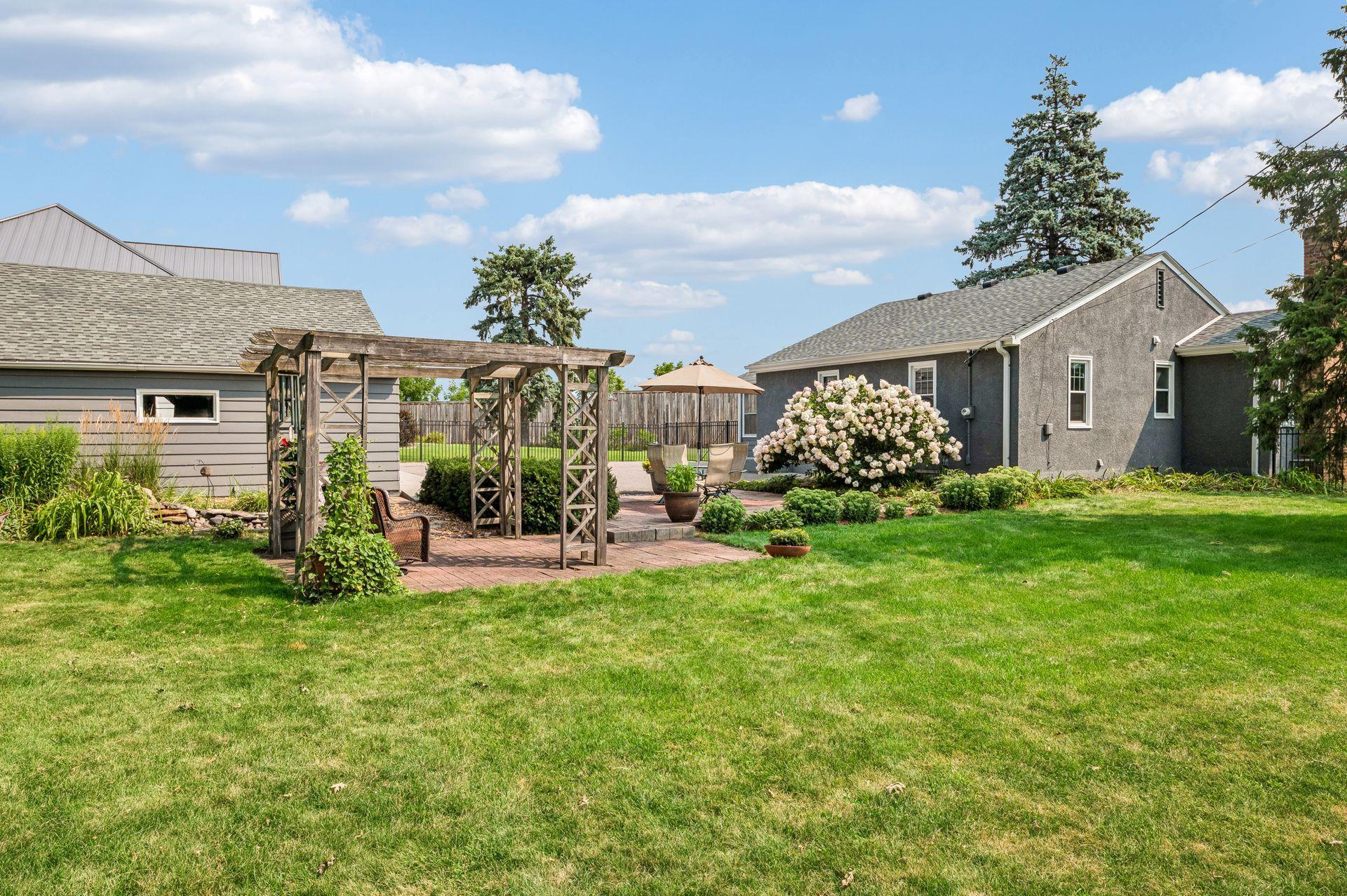 View of Residential at 425 Turners Crossroad, Golden Valley MN 55422, Golden Valley (32 of 37) - Mike Wilen | Minnesota Team Real Estate