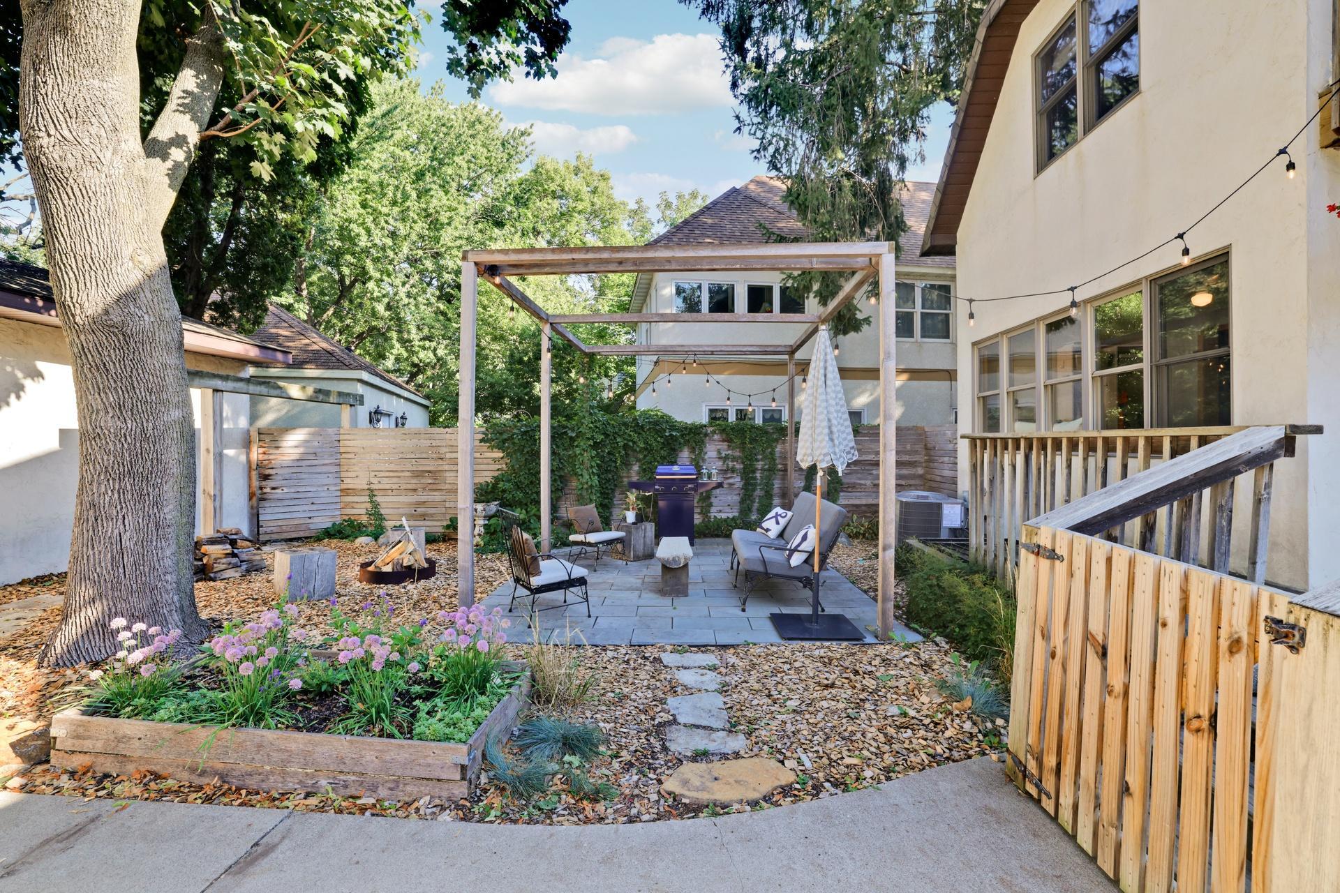 View of Residential at 4730 38th Avenue, Minneapolis MN 55406, Minneapolis (7 of 105) - Mike Wilen | Minnesota Team Real Estate
