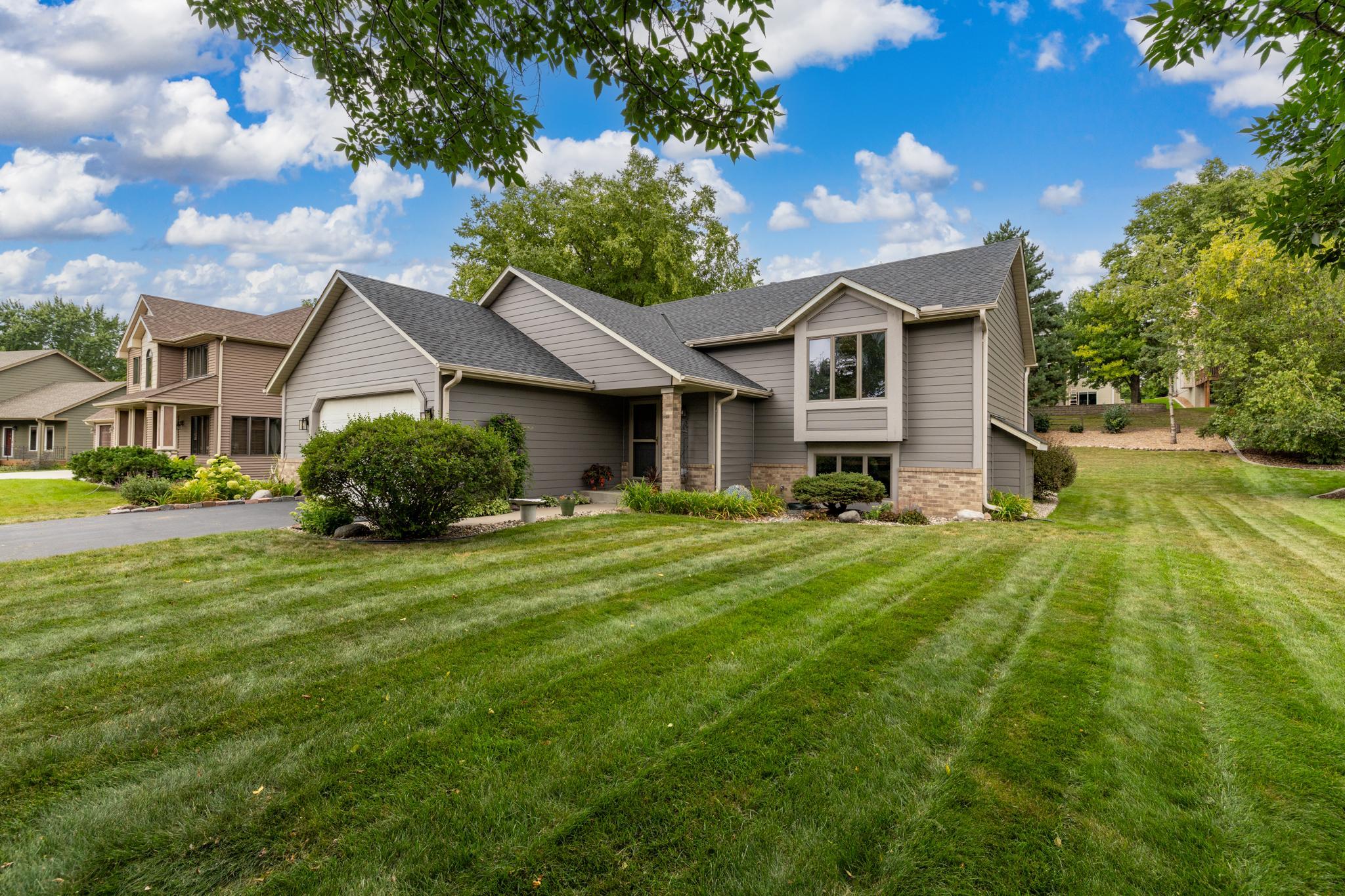 View of Single Family at 1123 Ridge Bluff Drive, Chaska - Mike Wilen | Minnesota Team Real Estate