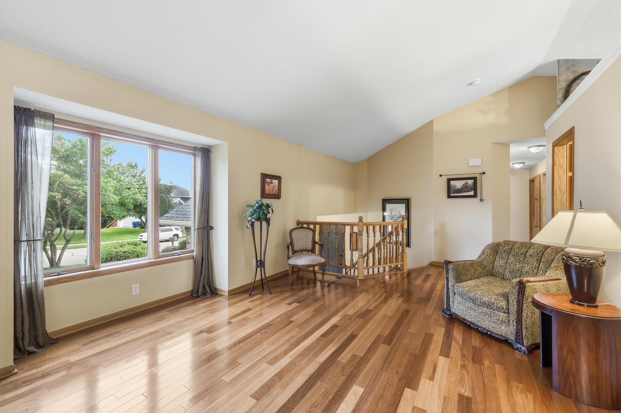 View of Residential at 1123 Ridge Bluff Drive, Chaska MN 55318, Chaska (8 of 48) - Mike Wilen | Minnesota Team Real Estate