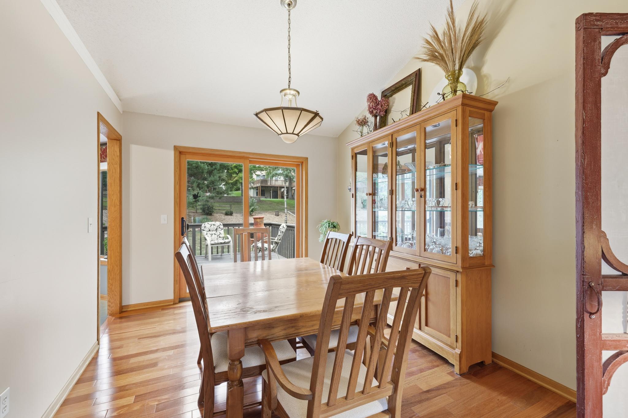 View of Residential at 1123 Ridge Bluff Drive, Chaska MN 55318, Chaska (12 of 48) - Mike Wilen | Minnesota Team Real Estate