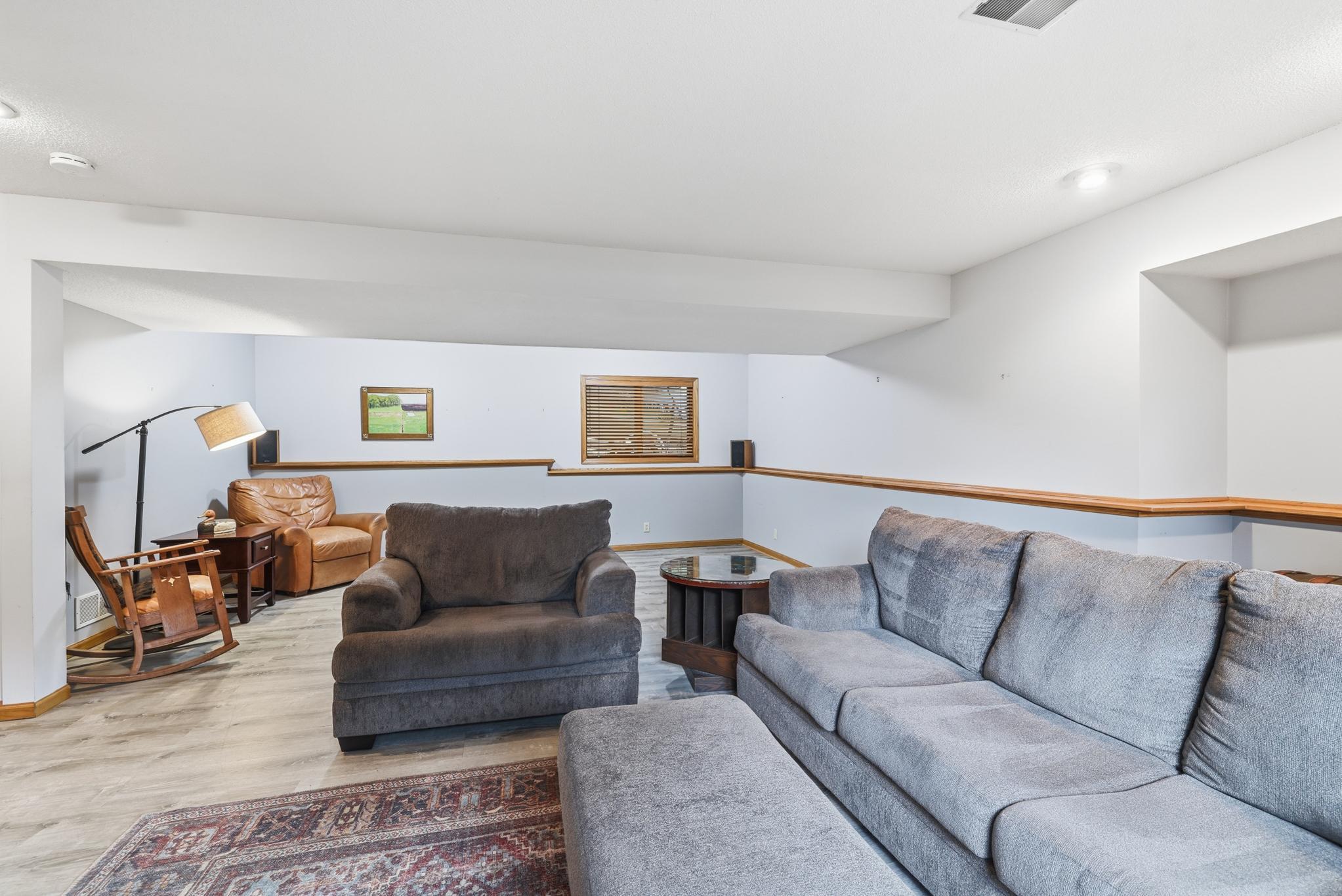View of Residential at 1123 Ridge Bluff Drive, Chaska MN 55318, Chaska (25 of 48) - Mike Wilen | Minnesota Team Real Estate