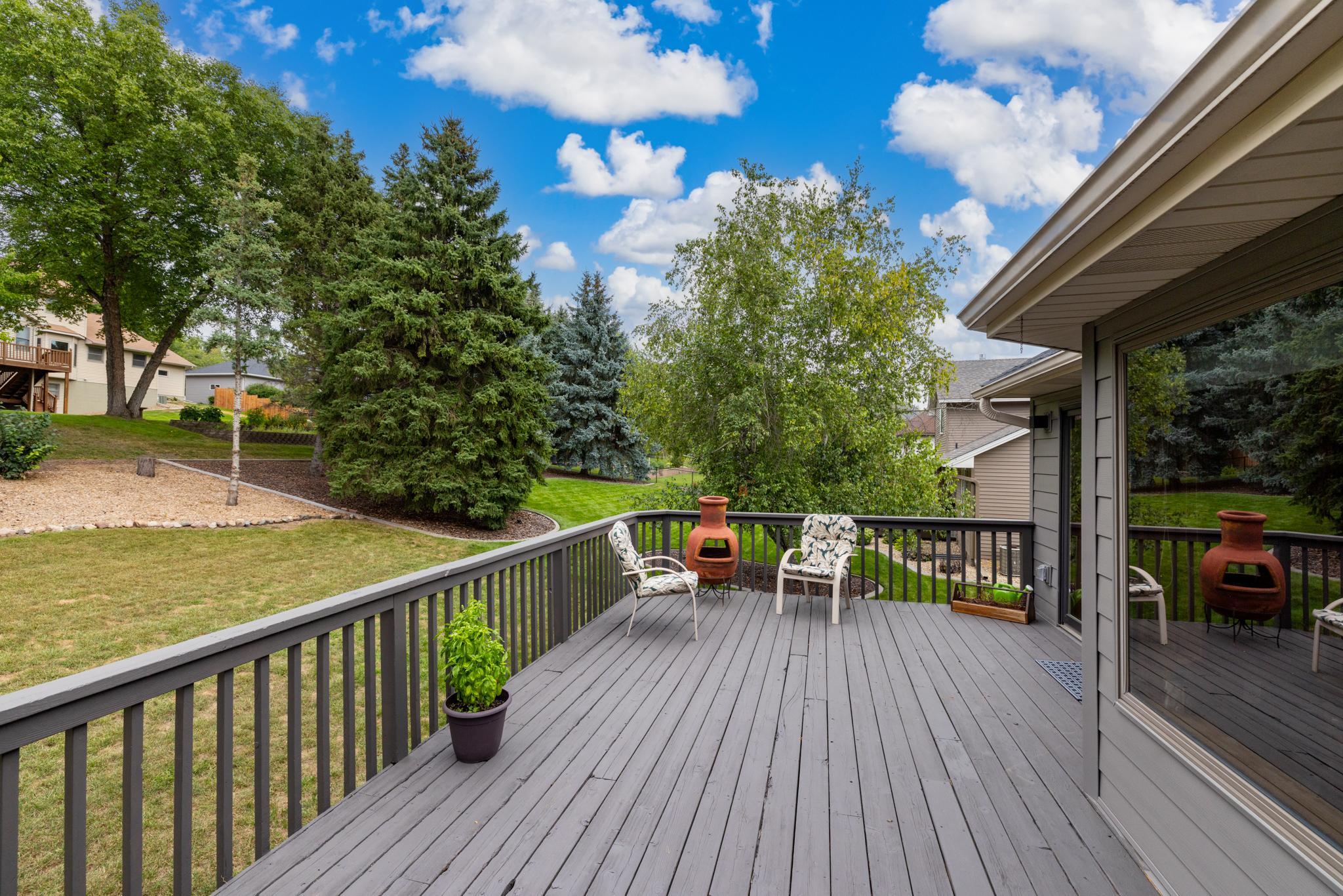 View of Residential at 1123 Ridge Bluff Drive, Chaska MN 55318, Chaska (14 of 48) - Mike Wilen | Minnesota Team Real Estate
