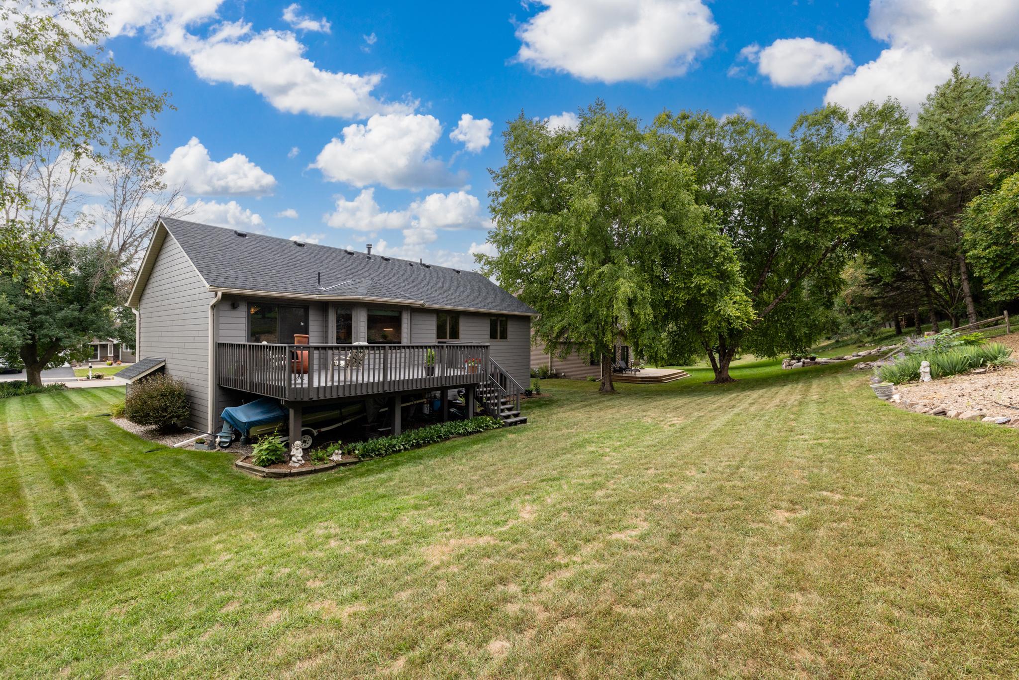 View of Residential at 1123 Ridge Bluff Drive, Chaska MN 55318, Chaska (46 of 48) - Mike Wilen | Minnesota Team Real Estate