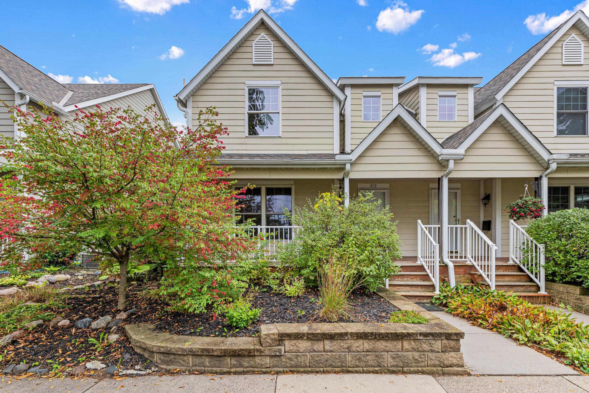 View of (TH) Side x Side at 818 24th Avenue, Minneapolis - Mike Wilen | Minnesota Team Real Estate