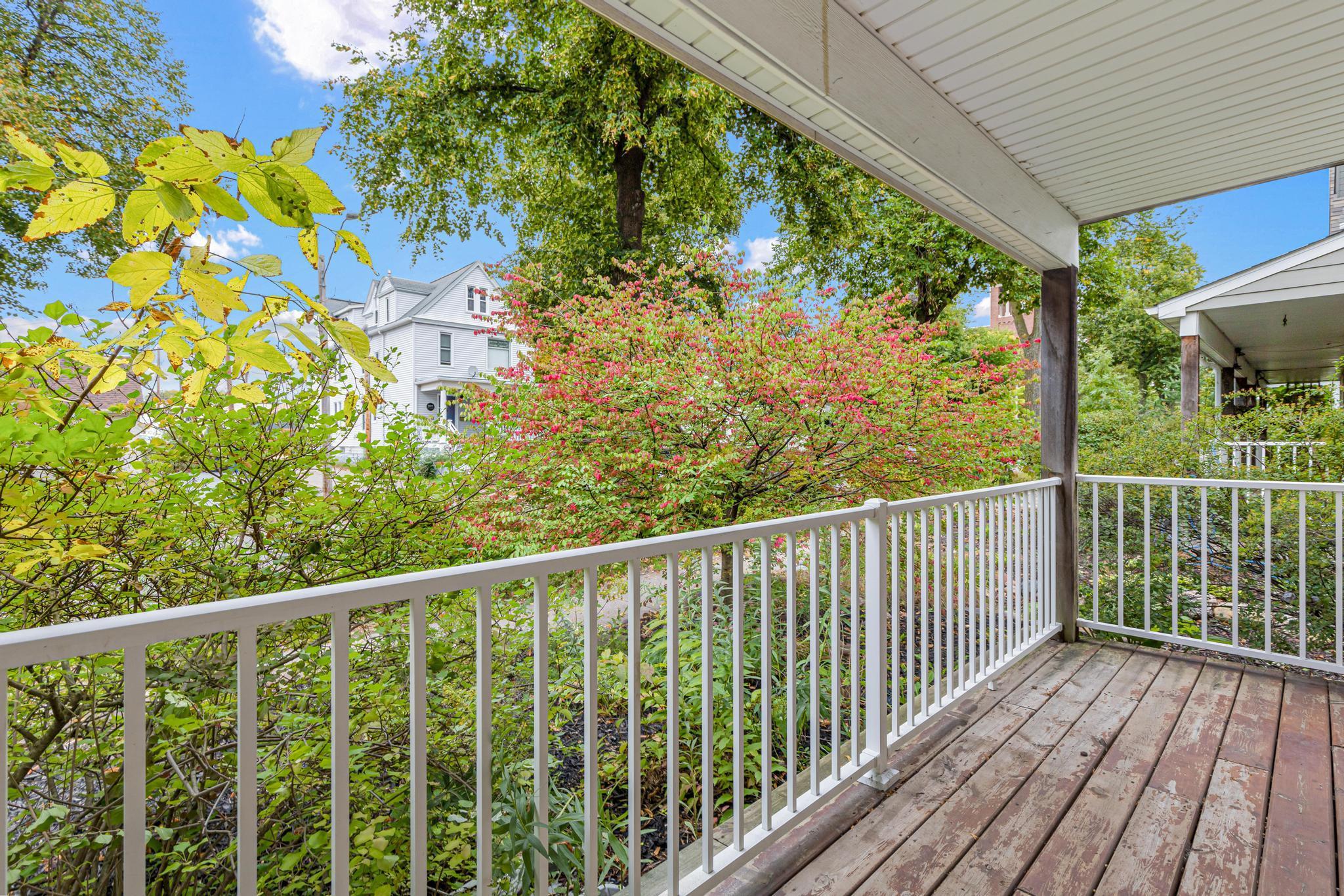 View of Residential at 818 24th Avenue, Minneapolis MN 55418, Minneapolis (27 of 30) - Mike Wilen | Minnesota Team Real Estate