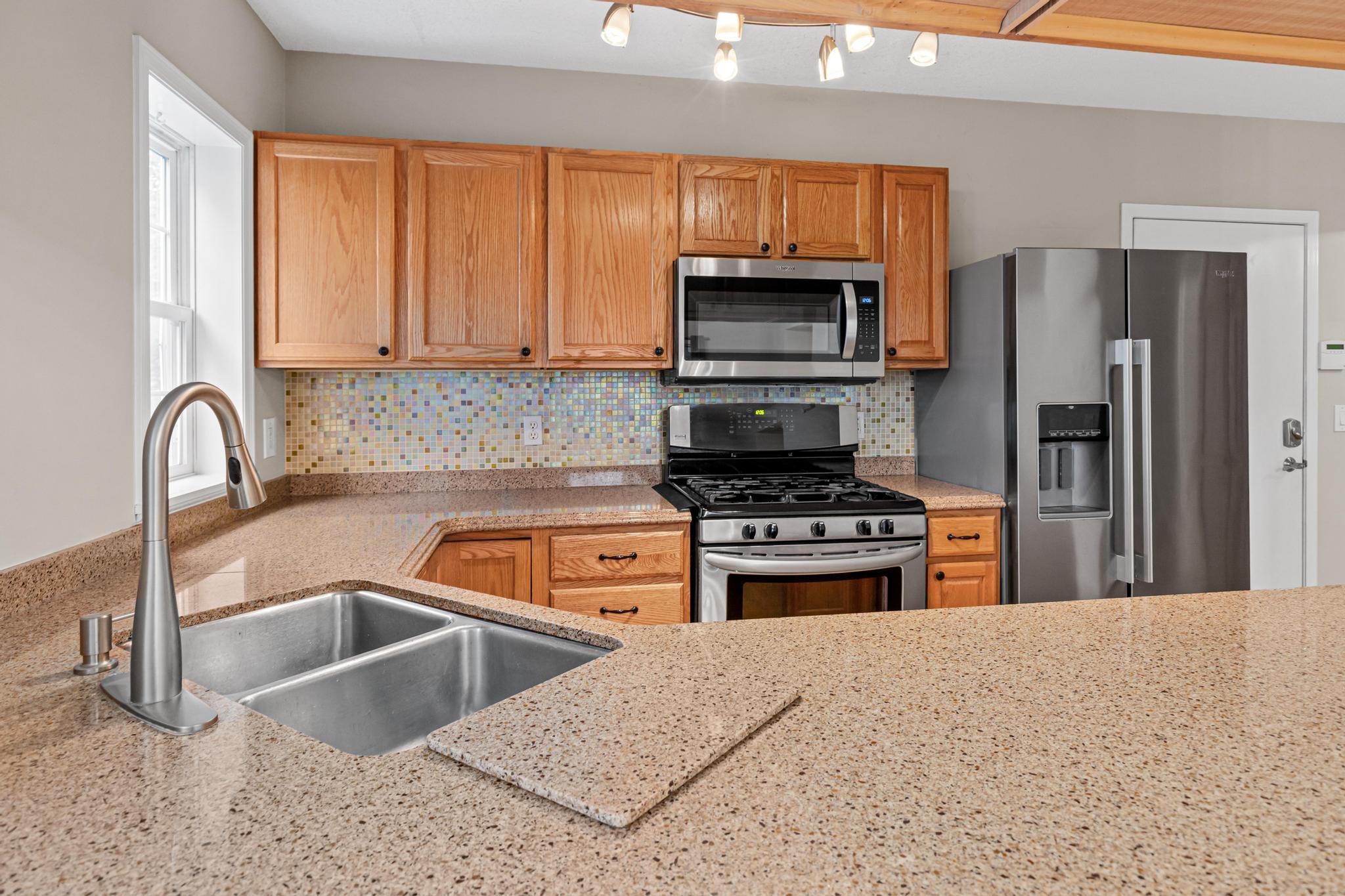 View of Residential at 818 24th Avenue, Minneapolis MN 55418, Minneapolis (11 of 30) - Mike Wilen | Minnesota Team Real Estate