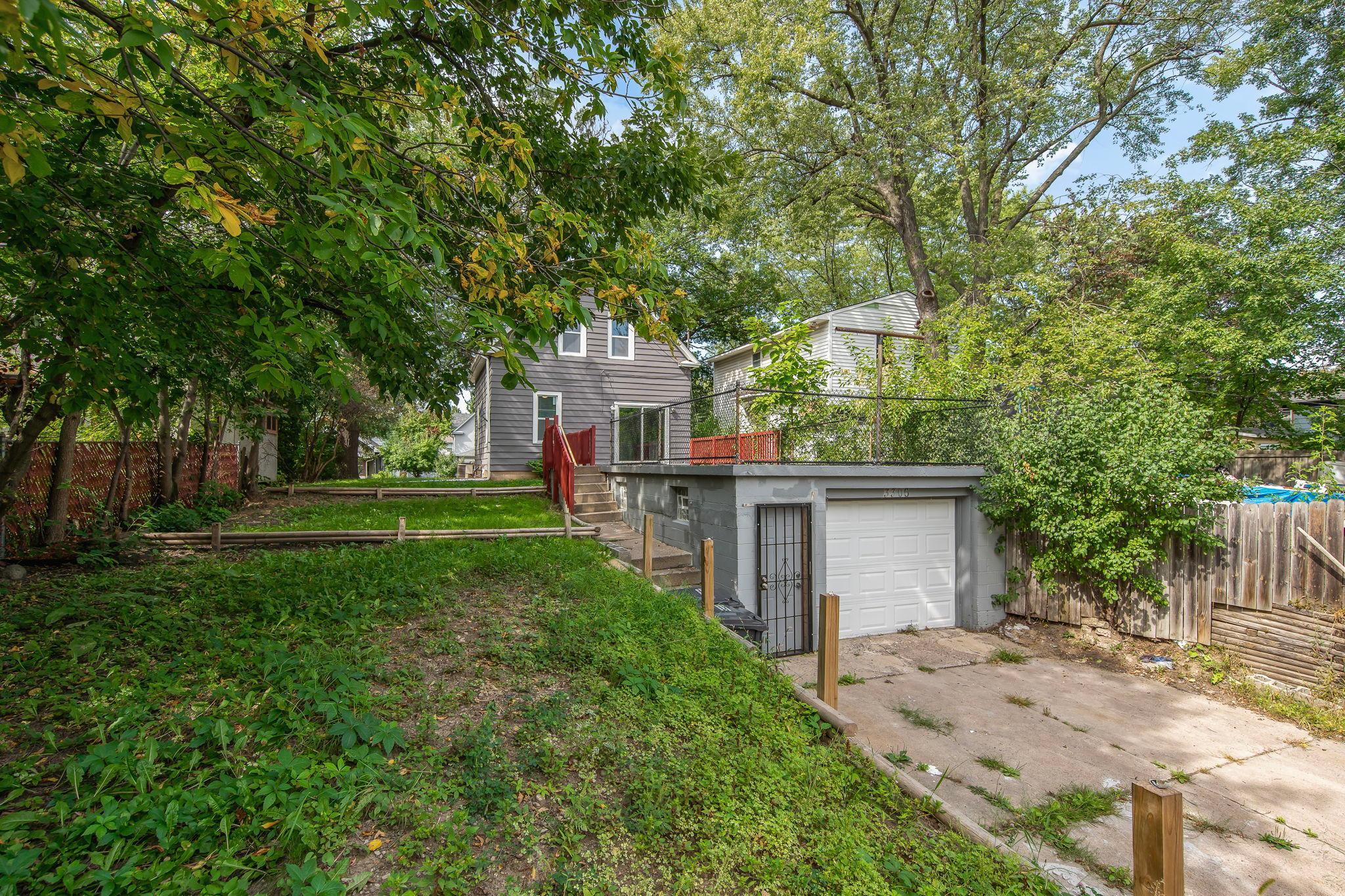 View of Residential at 3306 Bryant Avenue, Minneapolis MN 55412, Minneapolis (37 of 41) - Mike Wilen | Minnesota Team Real Estate