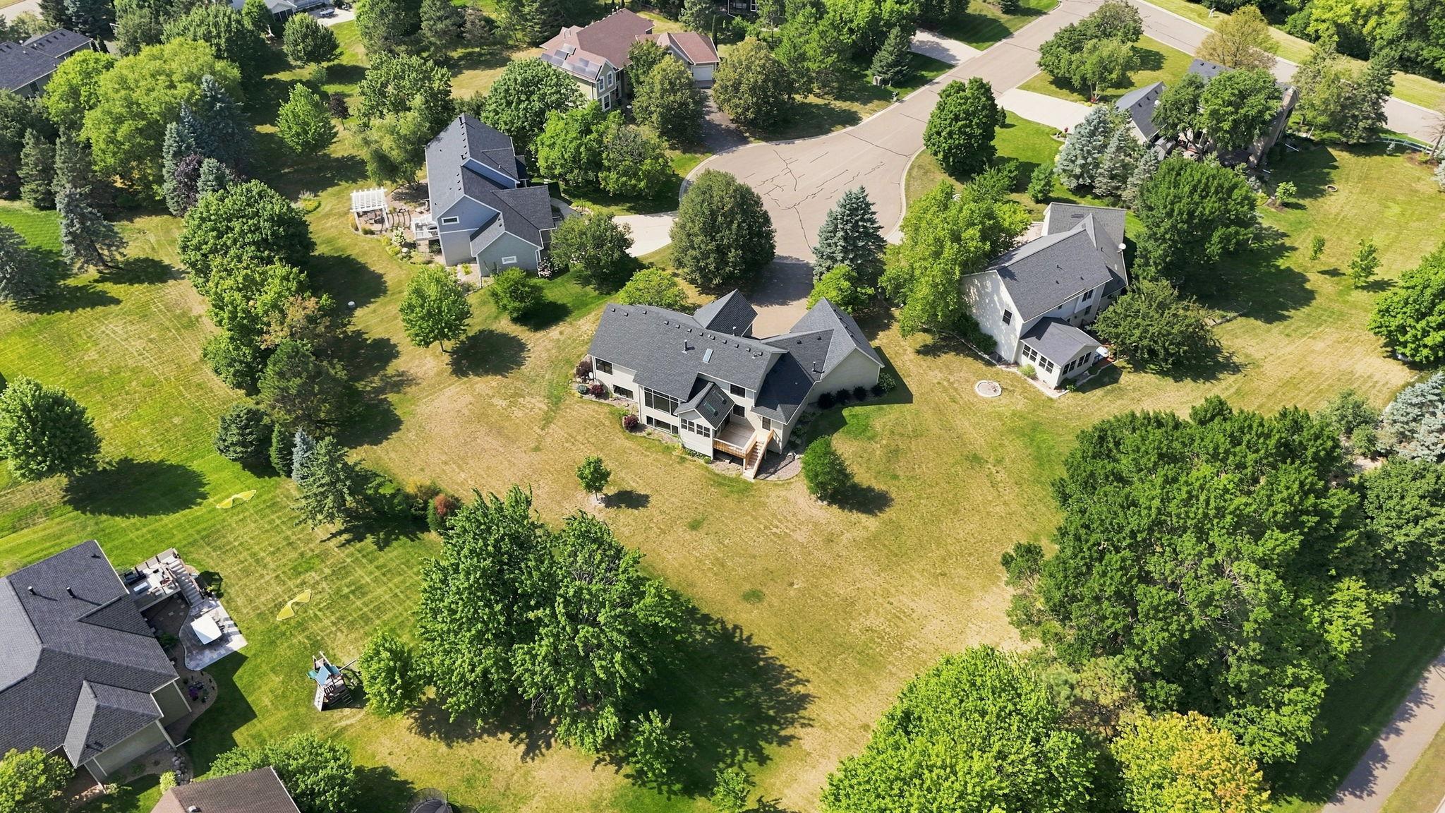 View of Residential at 2715 Edgewater Bay, Woodbury MN 55125, Woodbury (37 of 41) - Mike Wilen | Minnesota Team Real Estate