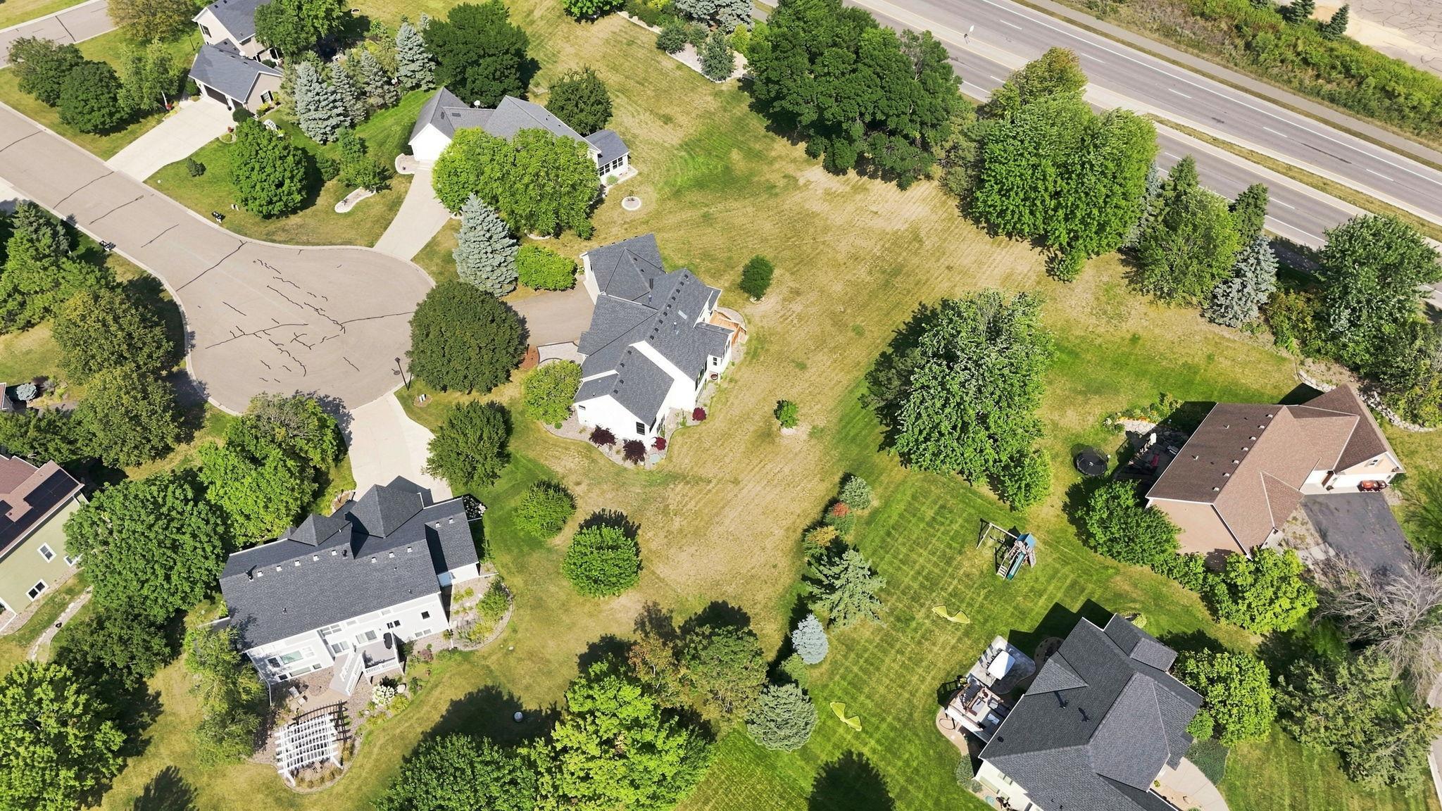 View of Residential at 2715 Edgewater Bay, Woodbury MN 55125, Woodbury (36 of 41) - Mike Wilen | Minnesota Team Real Estate