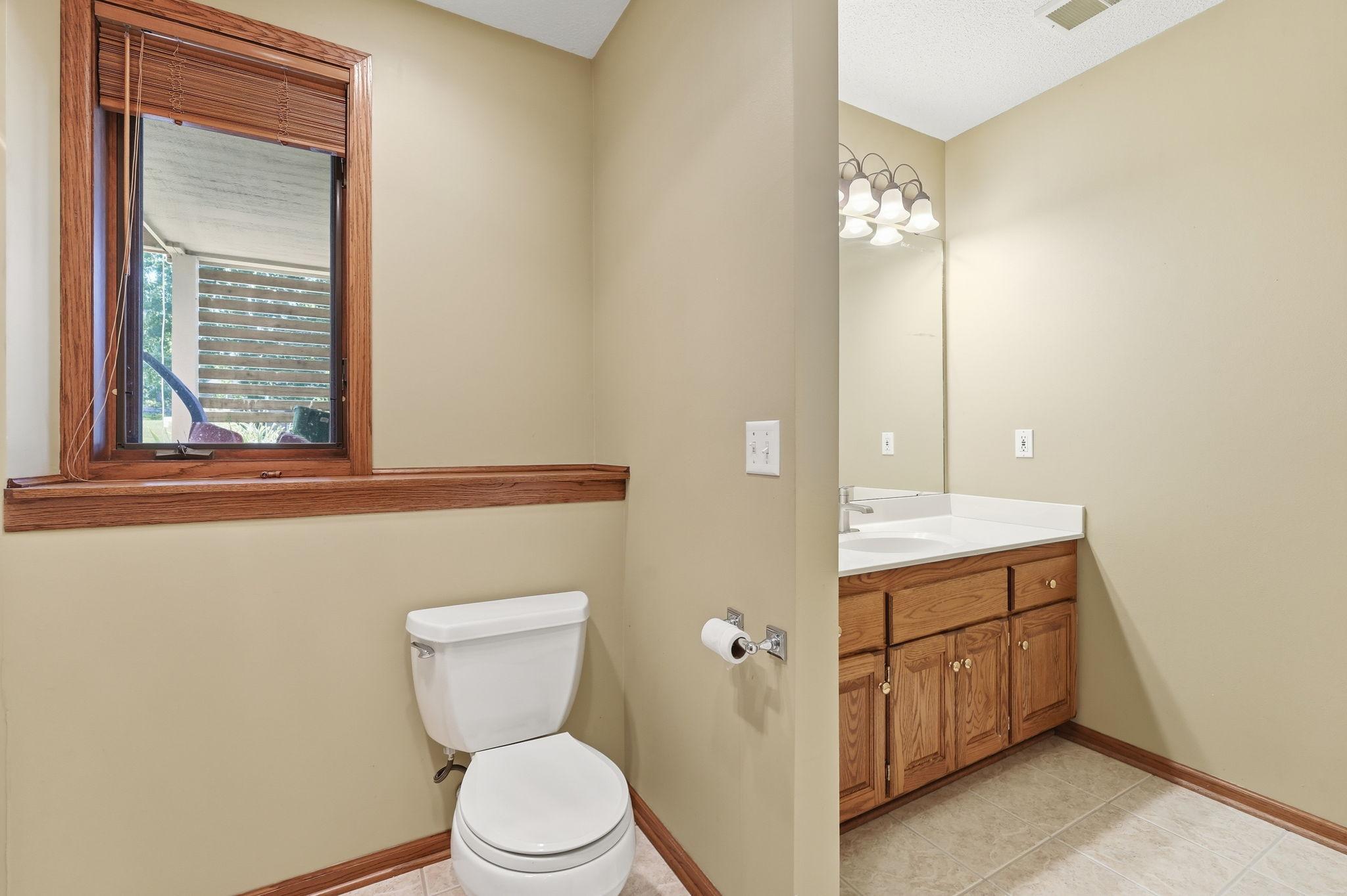 View of Residential at 2715 Edgewater Bay, Woodbury MN 55125, Woodbury (28 of 41) - Mike Wilen | Minnesota Team Real Estate