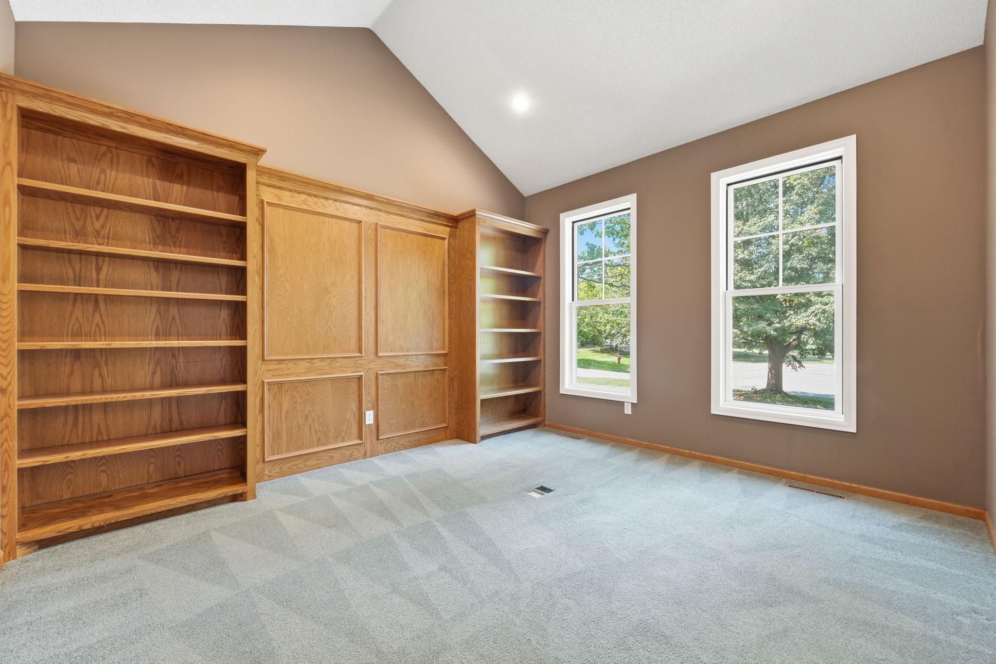 View of Residential at 2715 Edgewater Bay, Woodbury MN 55125, Woodbury (19 of 41) - Mike Wilen | Minnesota Team Real Estate