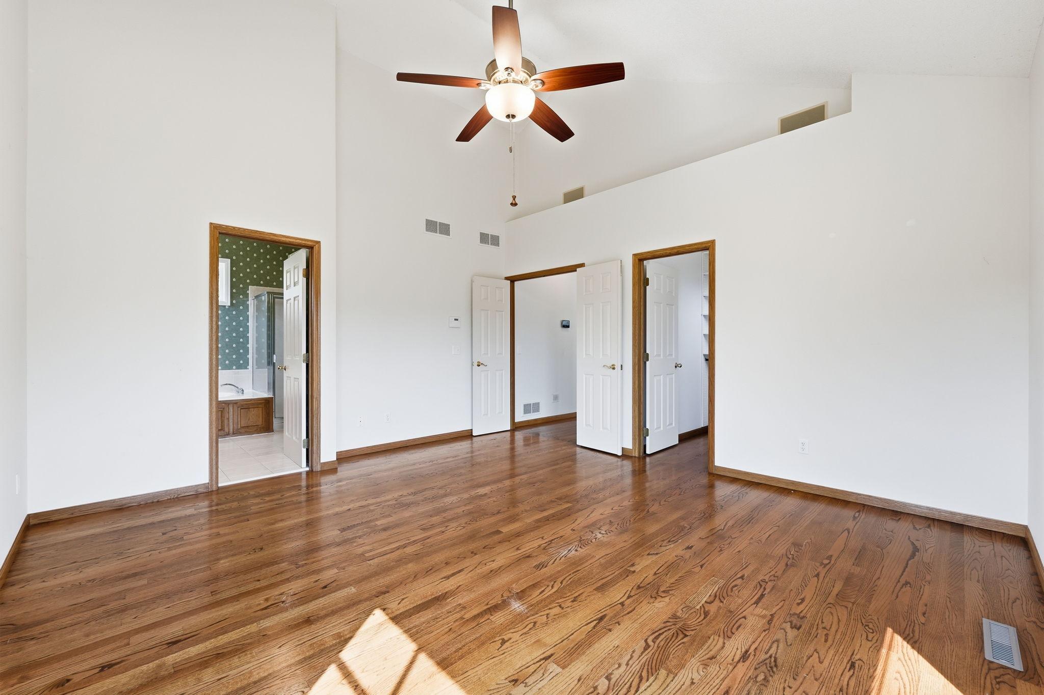 View of Residential at 2715 Edgewater Bay, Woodbury MN 55125, Woodbury (16 of 41) - Mike Wilen | Minnesota Team Real Estate