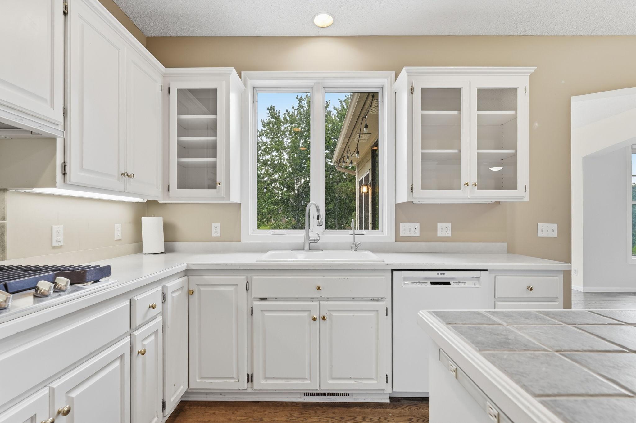 View of Residential at 2715 Edgewater Bay, Woodbury MN 55125, Woodbury (11 of 41) - Mike Wilen | Minnesota Team Real Estate