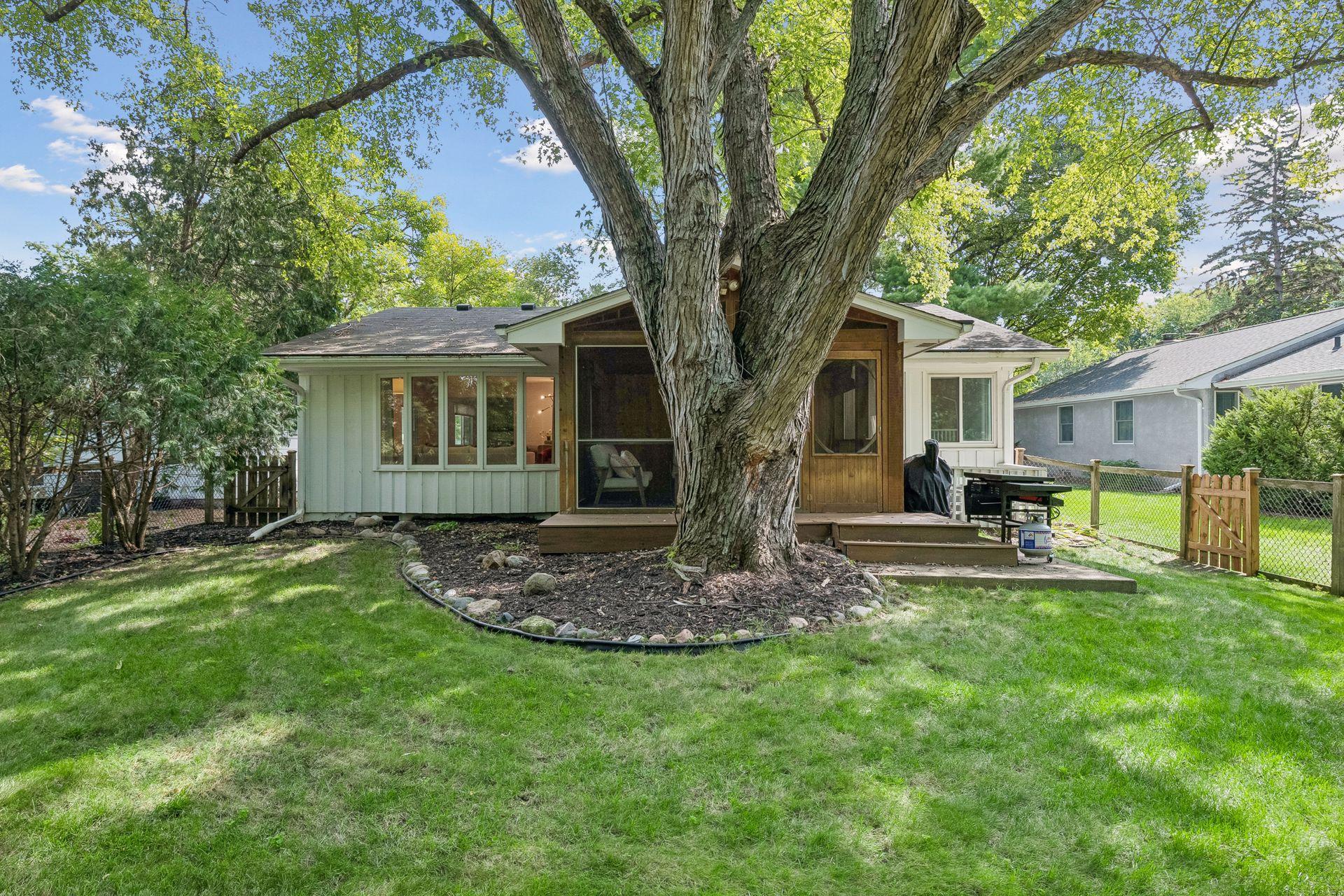 View of Residential at 4440 Vandervork Avenue, Edina MN 55436, Edina (50 of 53) - Mike Wilen | Minnesota Team Real Estate