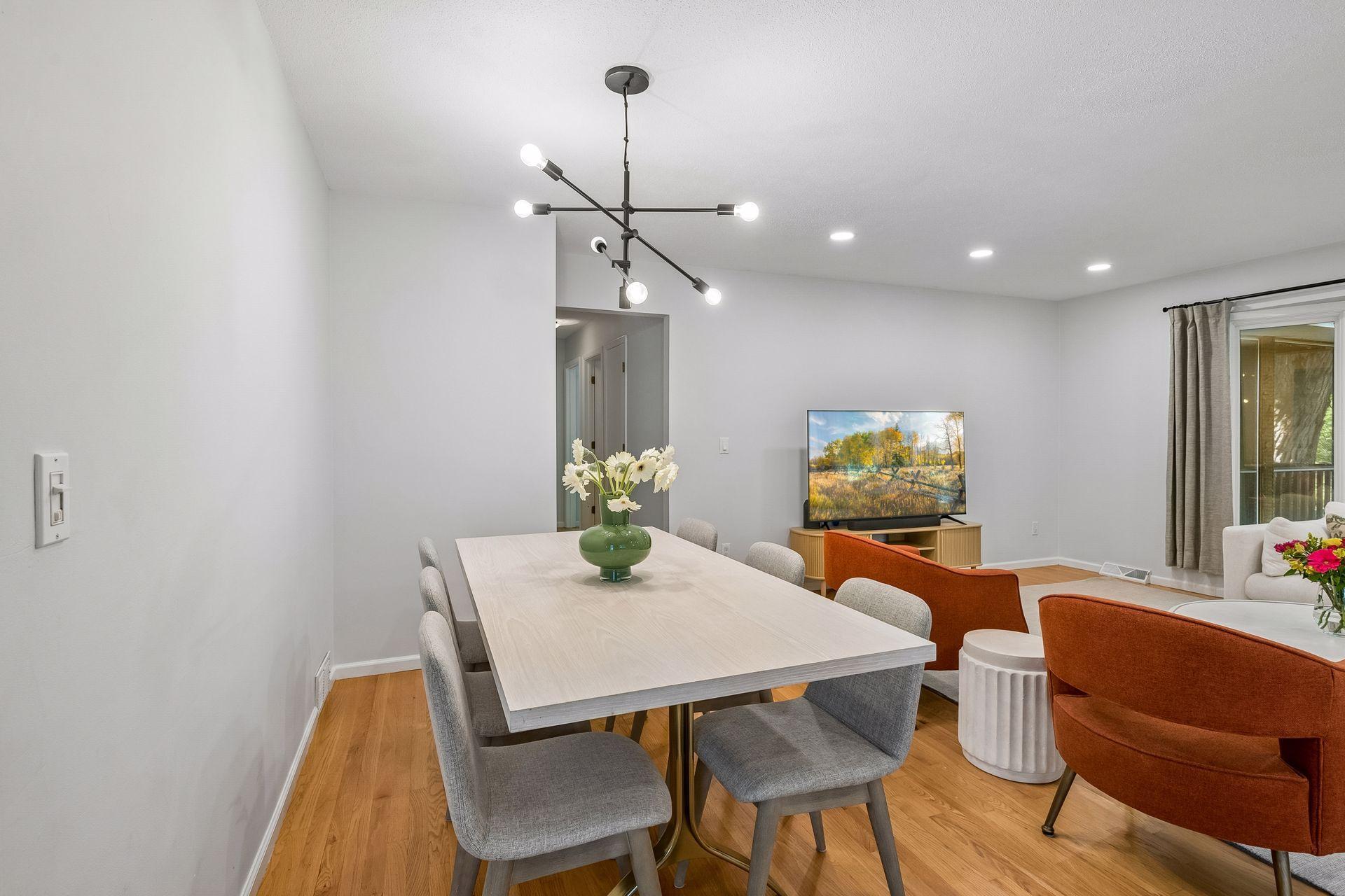 View of Residential at 4440 Vandervork Avenue, Edina MN 55436, Edina (21 of 53) - Mike Wilen | Minnesota Team Real Estate